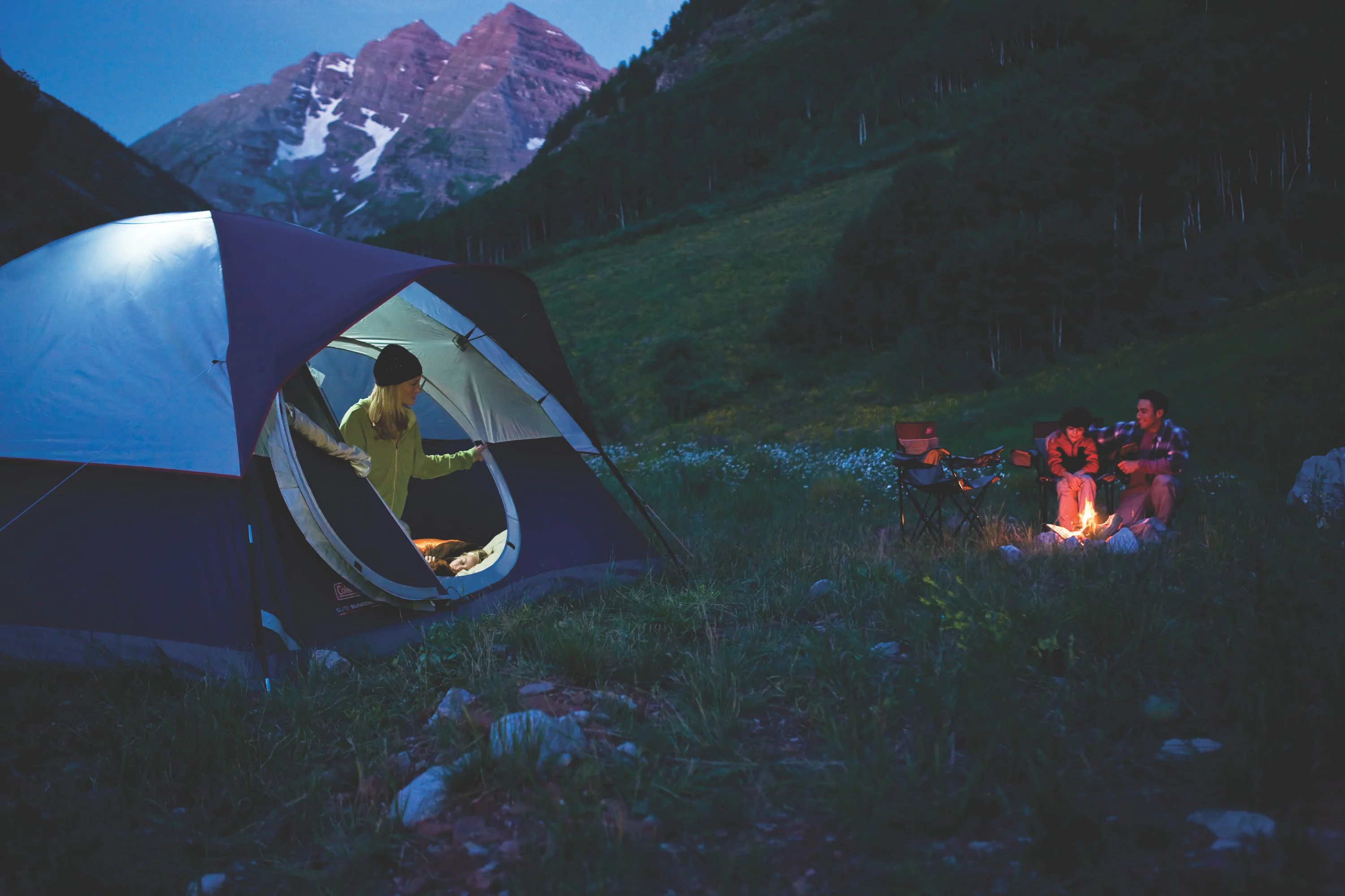 Coleman Elite Sun Dome 6-Person Tent with Built-in LED Lights, 1 Room, Navy Blue - Womvr