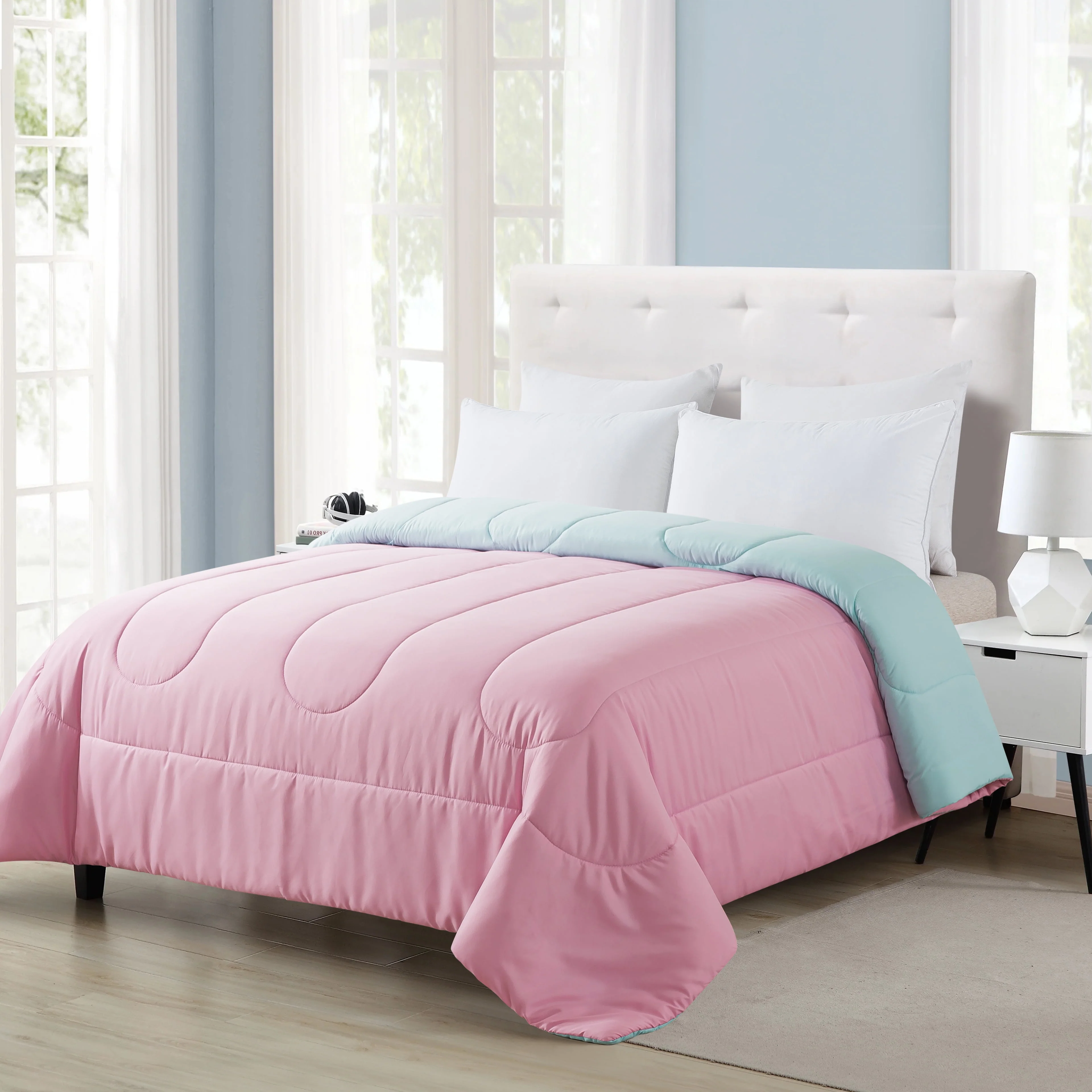 Mainstays Reversible Microfiber Comforter, Navy, Twin/Twin XL, Adult, Unisex - Womvr