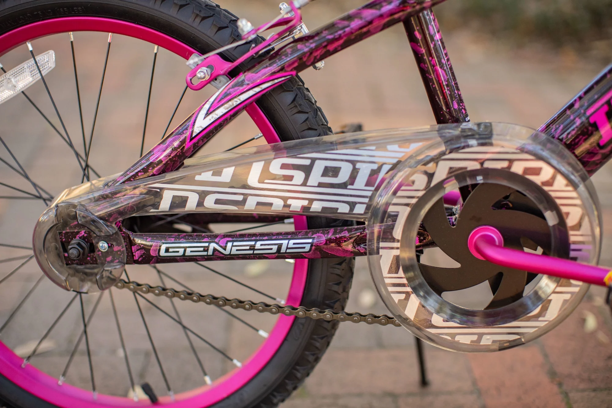 Dynacraft Genesis 20-Inch Girls BMX Bike For Age 7-14 Years - Womvr