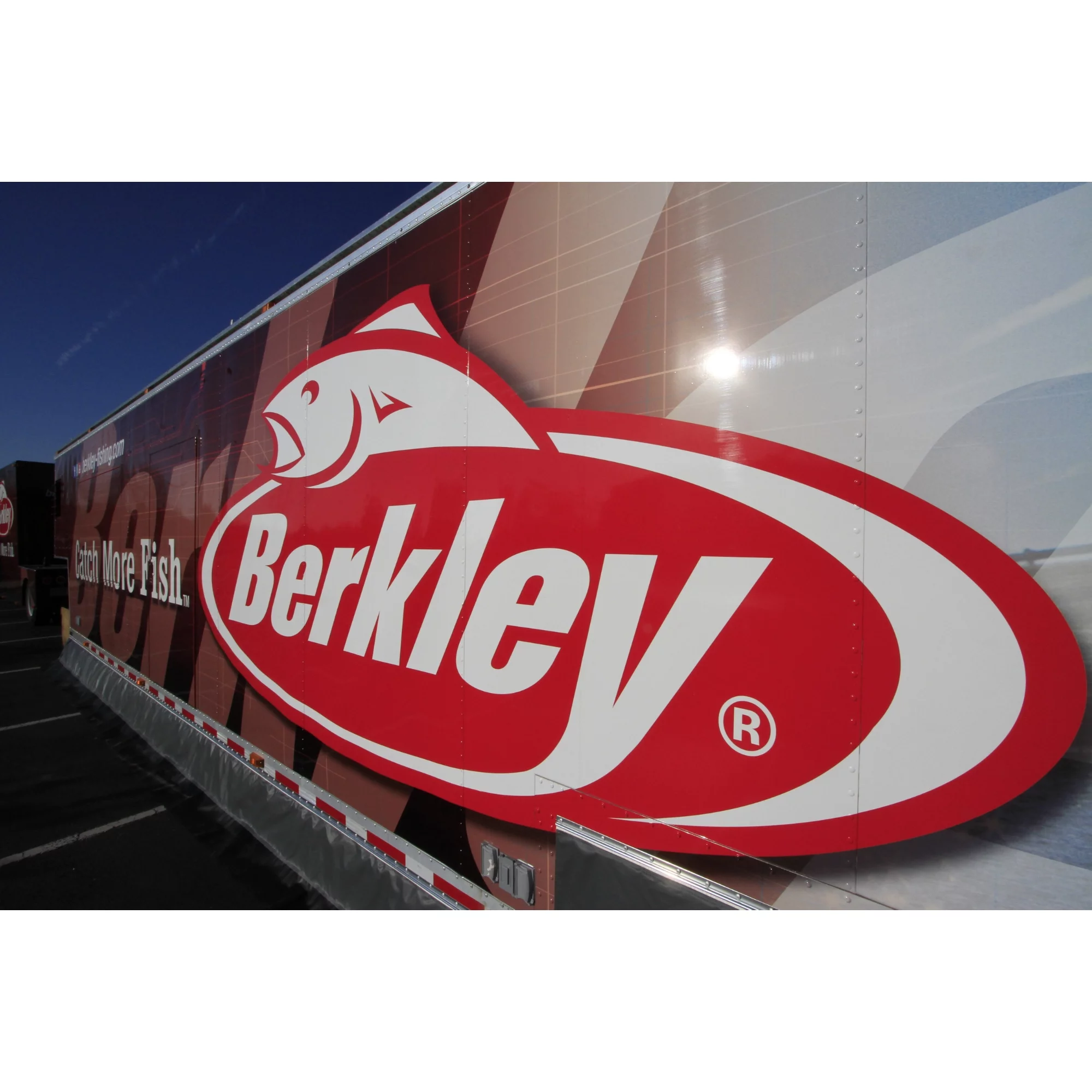 Berkley 7' AMP Saltwater Spinning Rod, One Piece Inshore Rod - Womvr