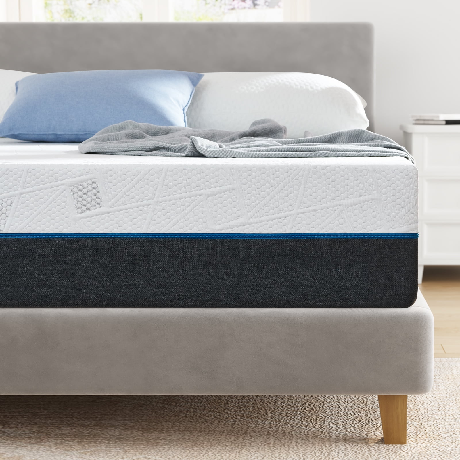 Full Size Mattress, 10