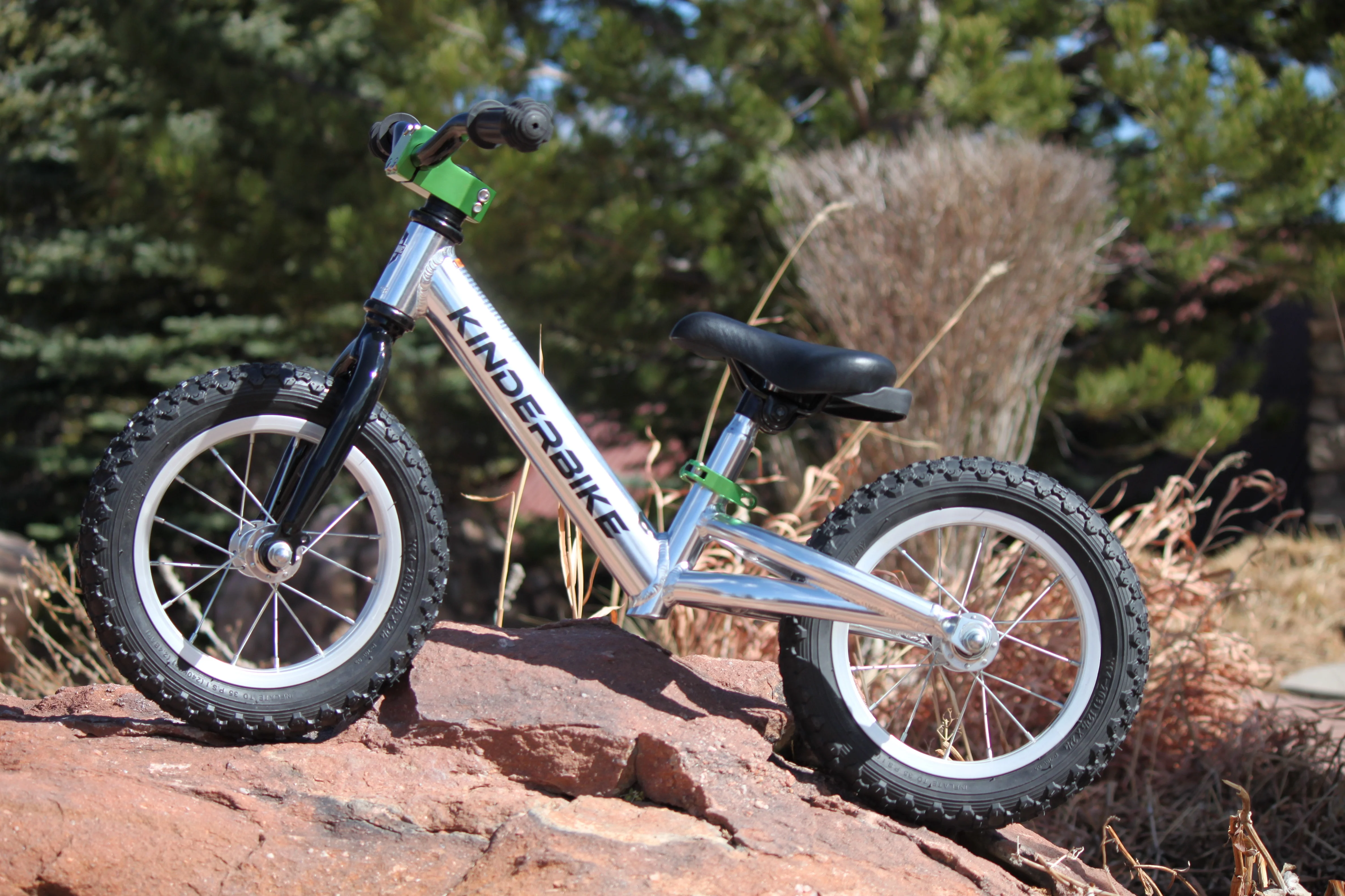 KinderBike BMX Sport Balance Bike - Green - Womvr