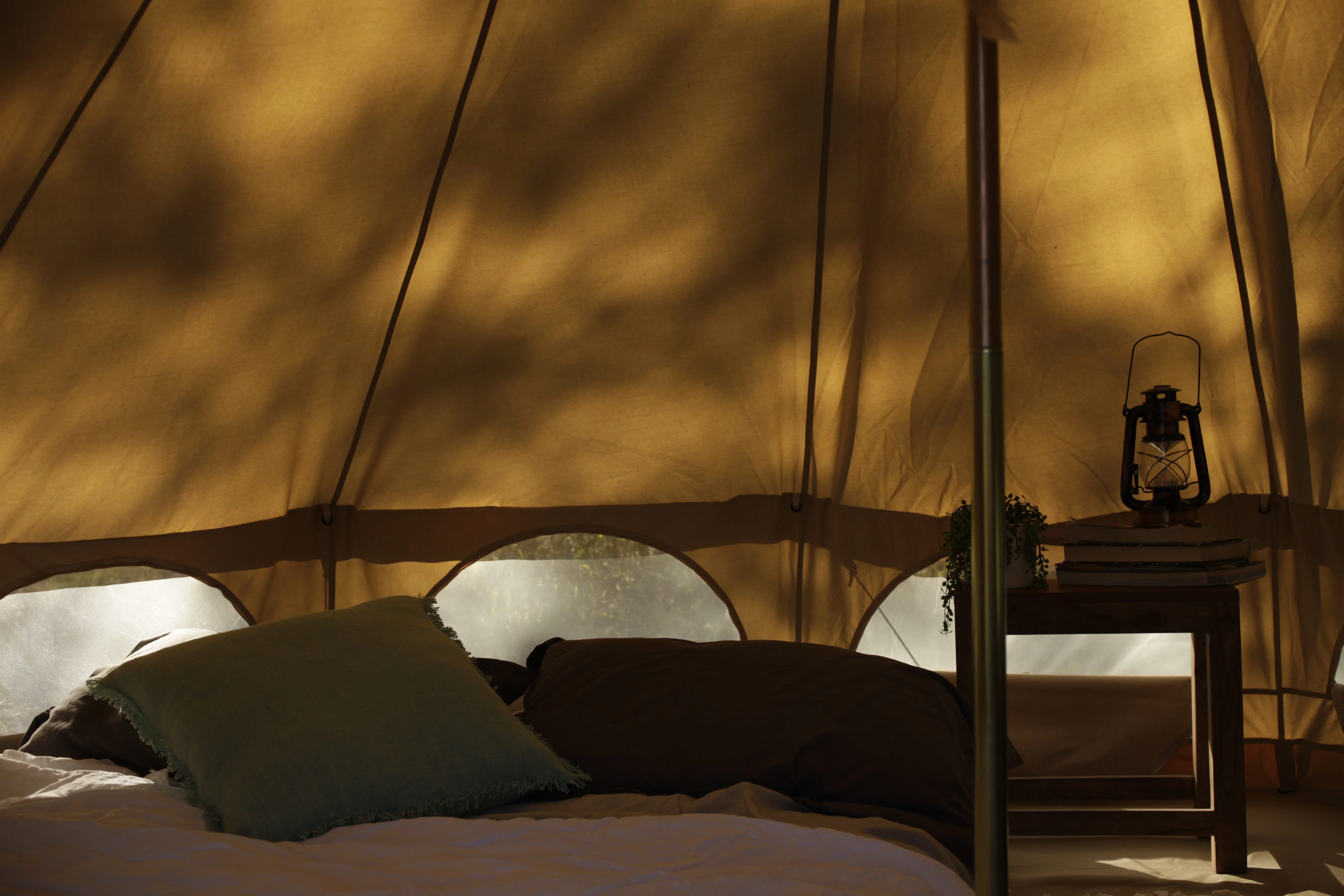 Psyclone Tents Fixed Floor 8 Windows 4m/13.12ft Luxury Outdoor All Weather 4-6 Person Cotton Canvas Medium Bell Tent - Womvr