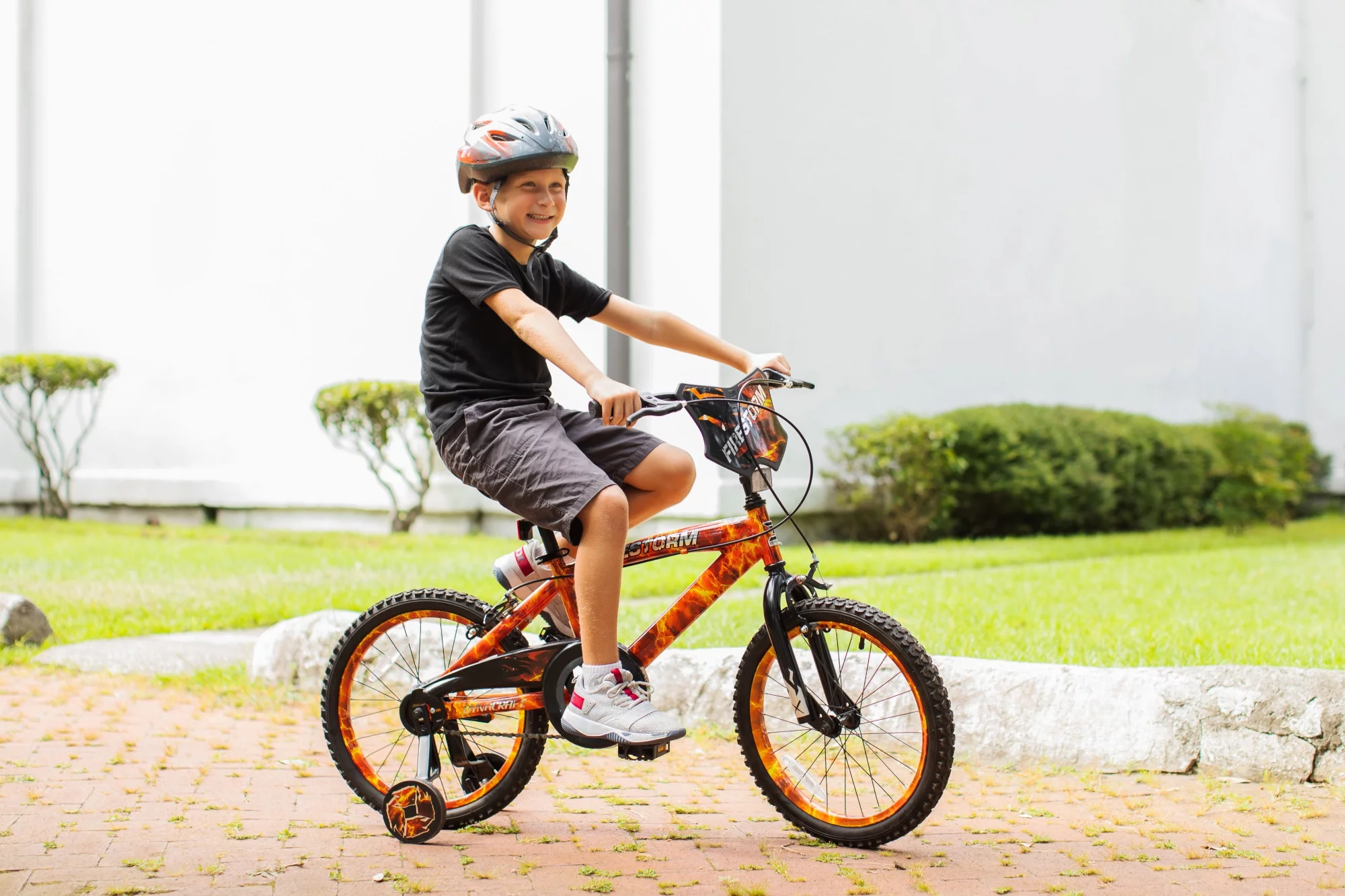 Dynacraft Dynacraft 18-Inch Boys BMX Bike For Age 6-9 Years - Womvr