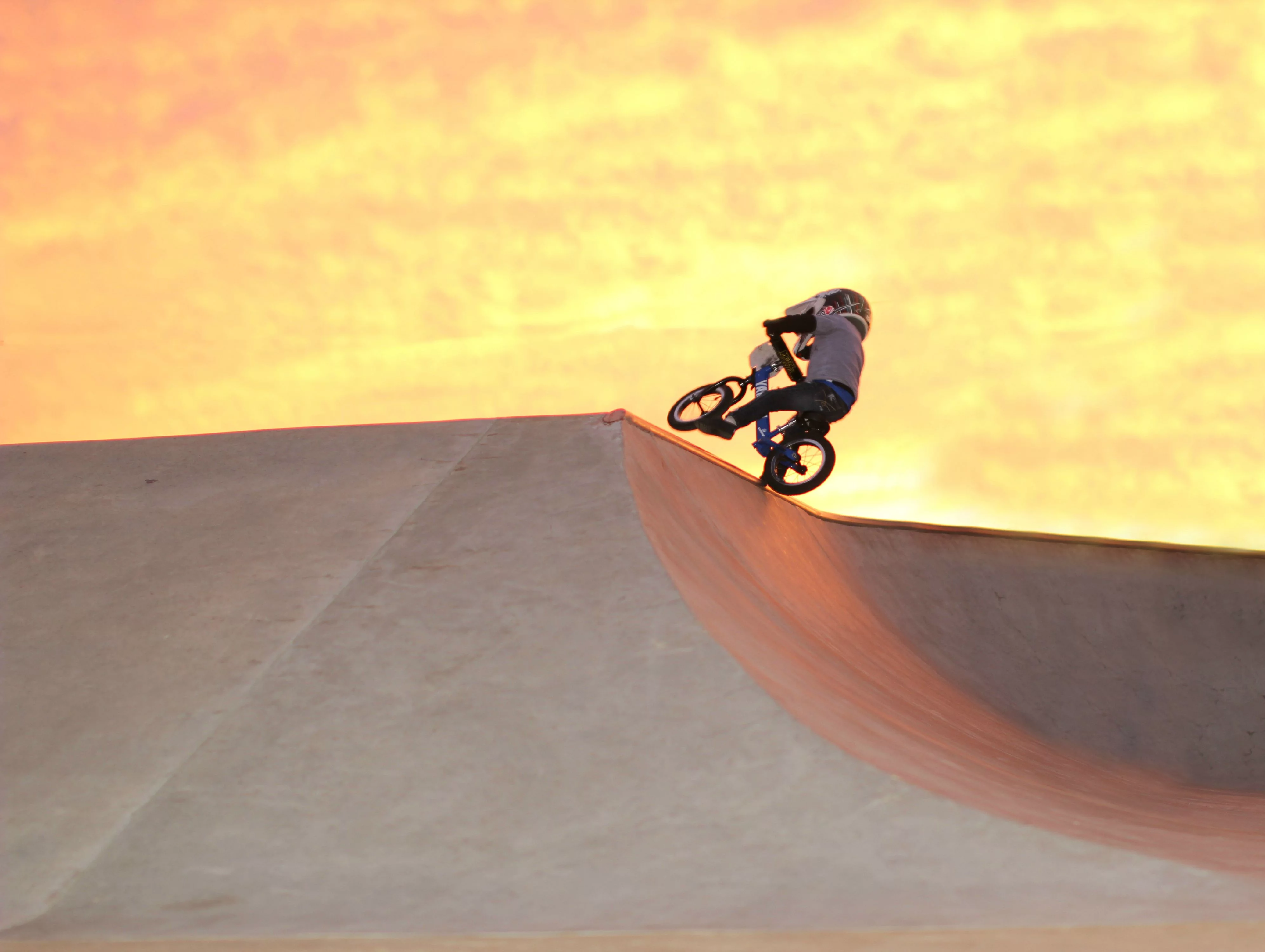 Strider - 12 Sport Balance Bike, Ages 18 Months to 5 Years - Blue - Womvr