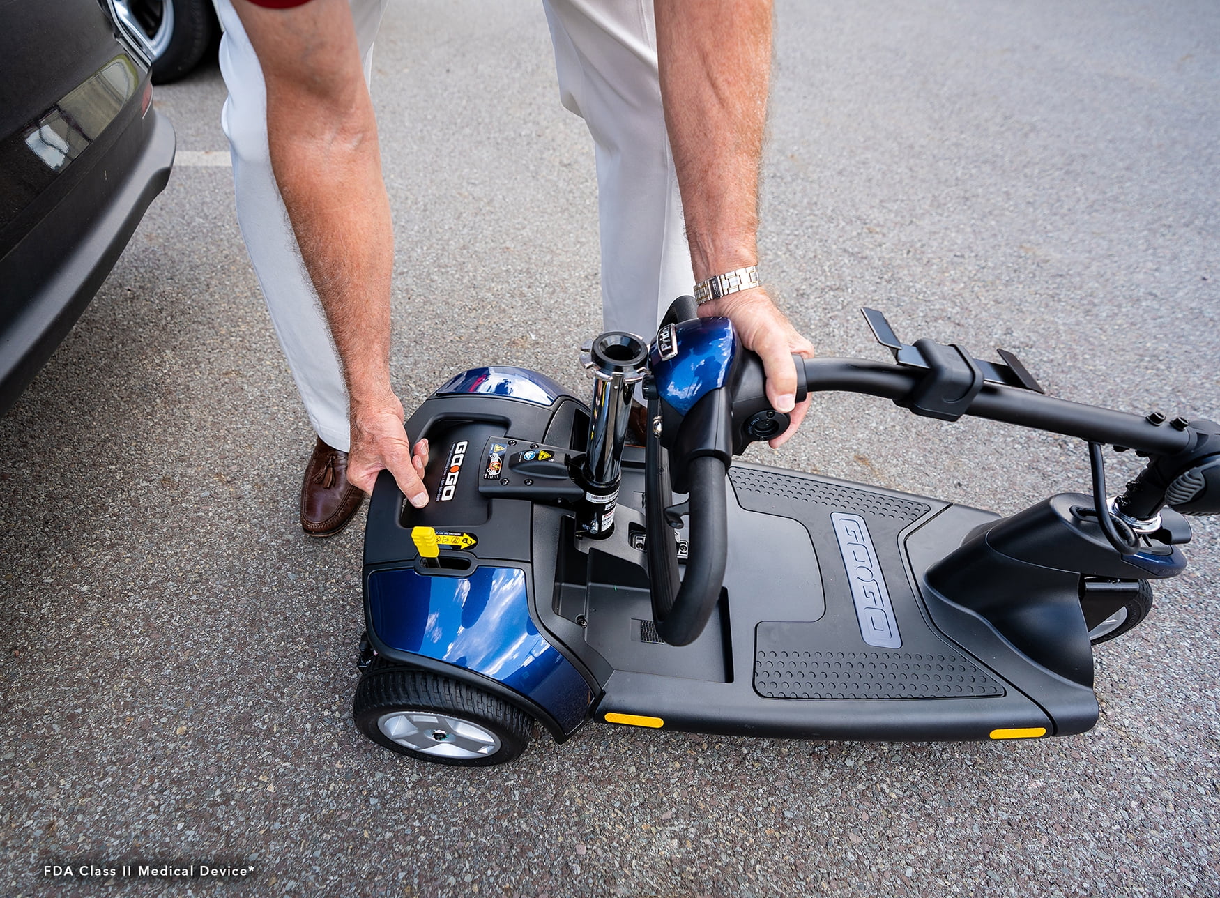 Go-Go Elite Traveller 3-wheel Scooter-Red-12AH Battery - Womvr