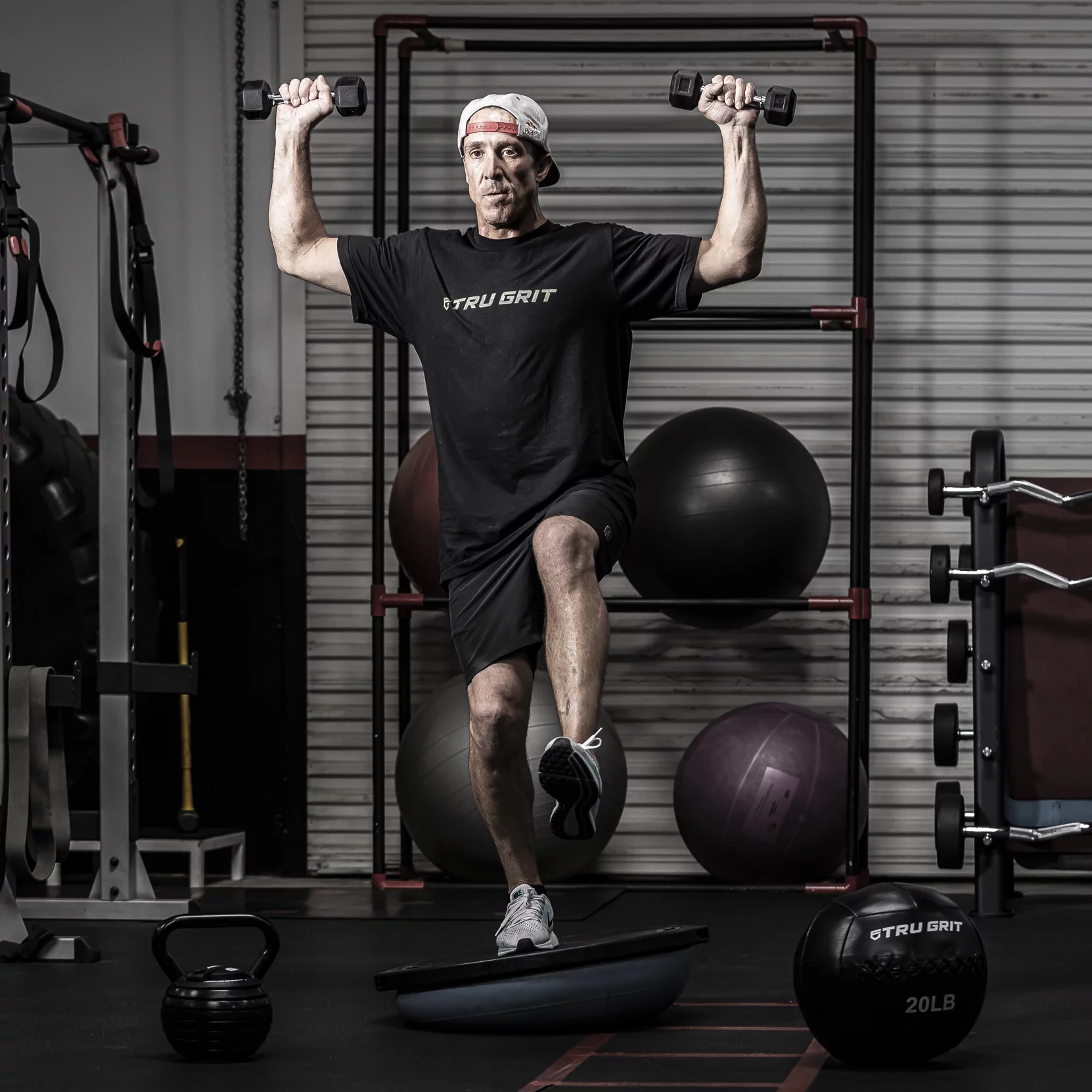 Tru Grit Fitness 10lb Black Rubber Hex Dumbbell, Pair - Womvr