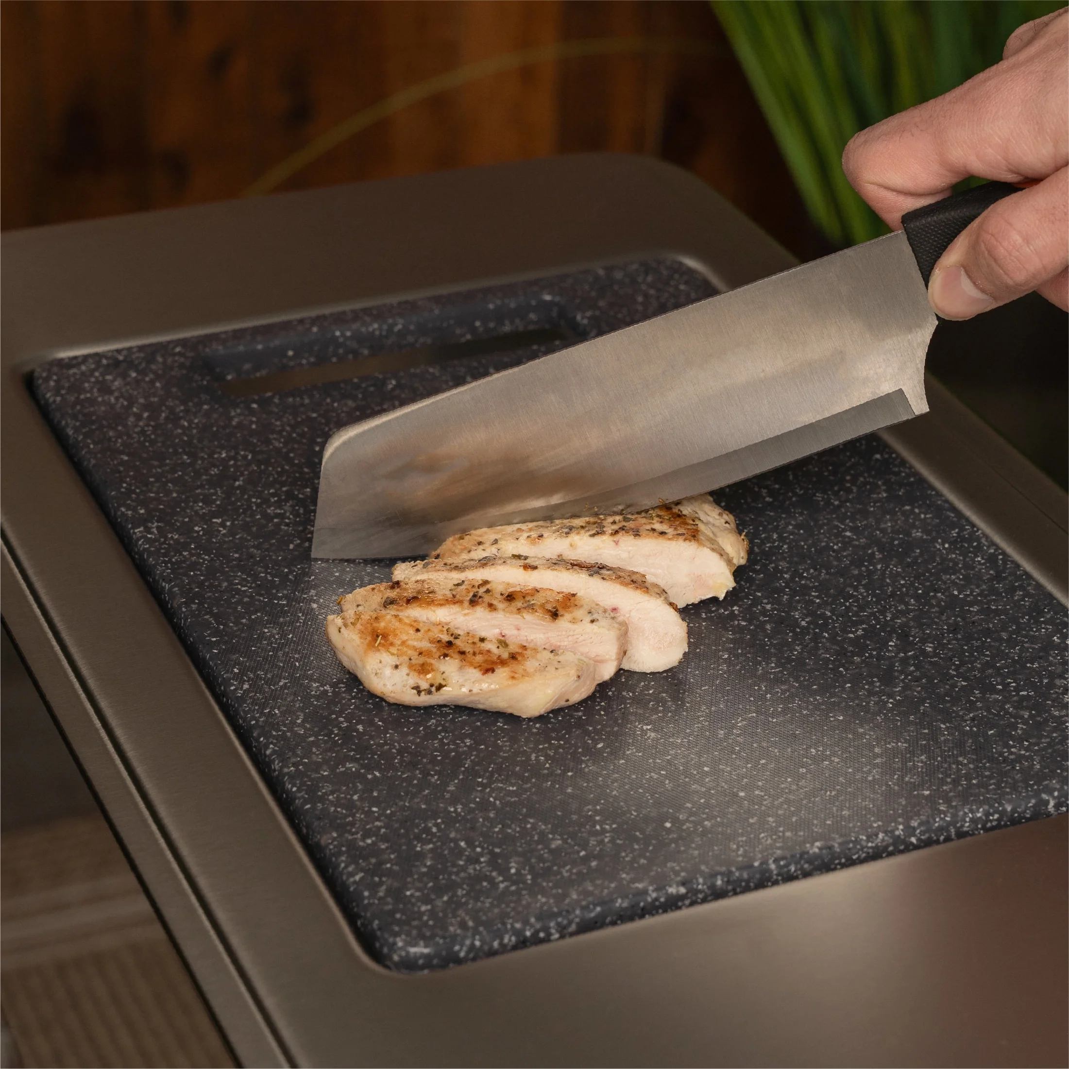 Blackstone ProSeries 3-Burner 28” XL Propane Griddle with Stainless Steel Cabinet and Hood - Womvr