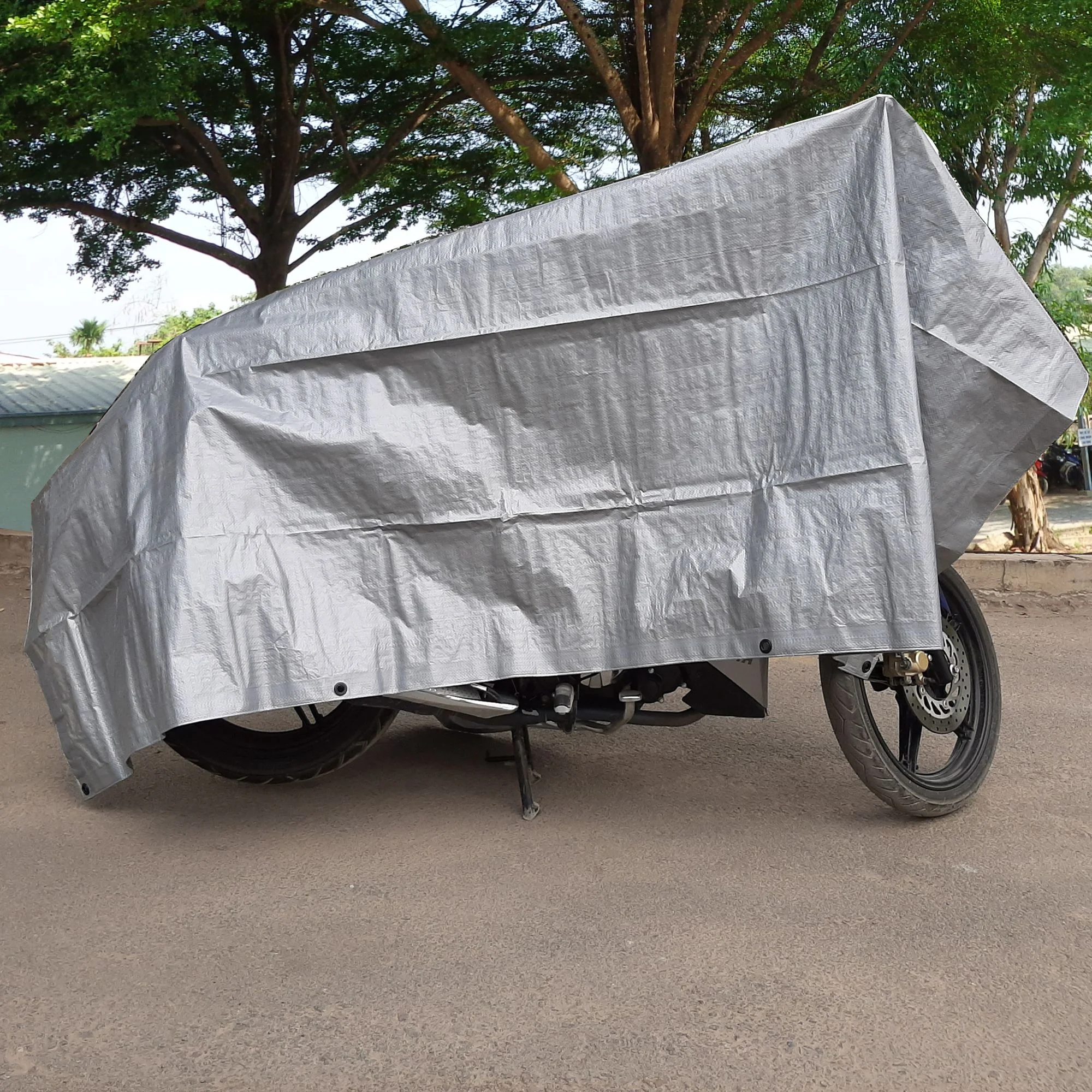 Hyper Tough Weather Resistant Medium Duty 8 x 10' Polyethylene Tarp - Womvr