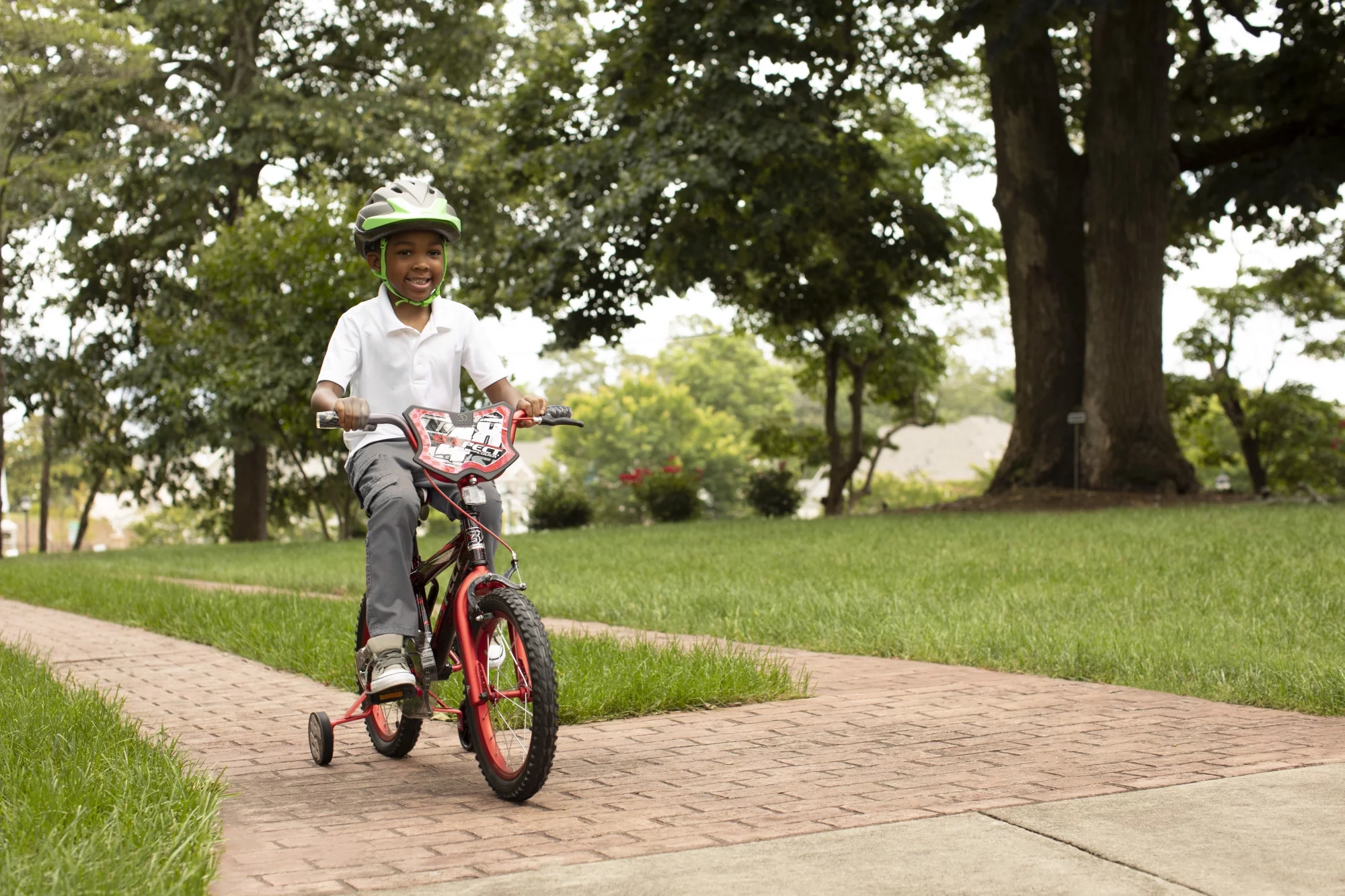 Dynacraft Suspect 16-inch Boys BMX Bike for Child 5-7 Years - Womvr