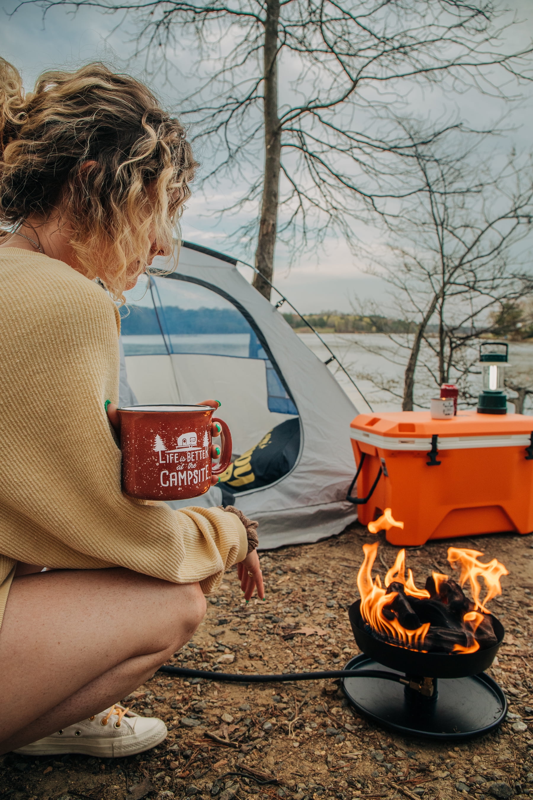 Camco 58035 Big Red Campfire, Approved for RV Campgrounds, Includes 10-Foot Propane Hose - Womvr