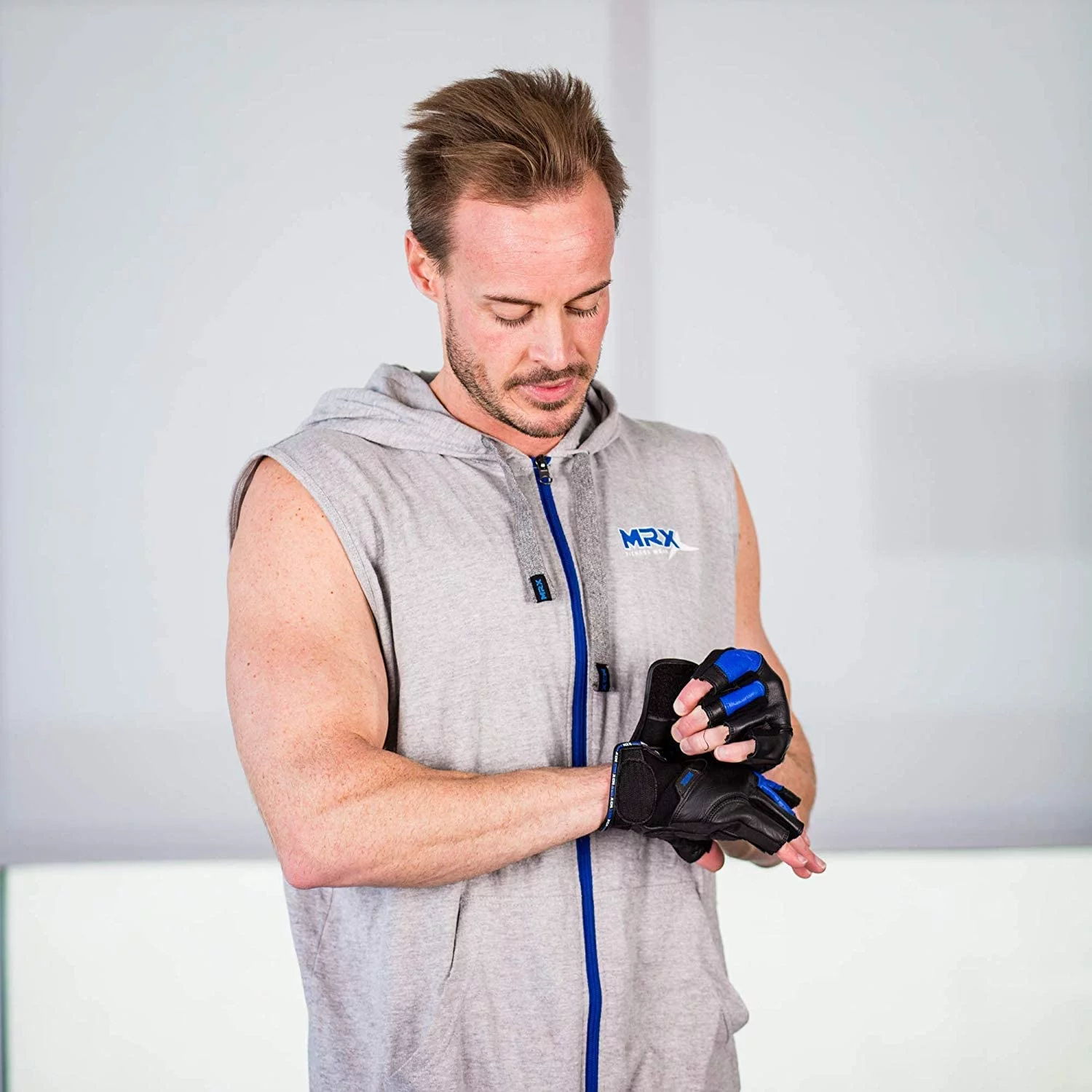 MRX Weight Lifting Gloves Gym Power Training Fitness Bodybuilding Glove Long Wrist Strap Black / Red M - Womvr