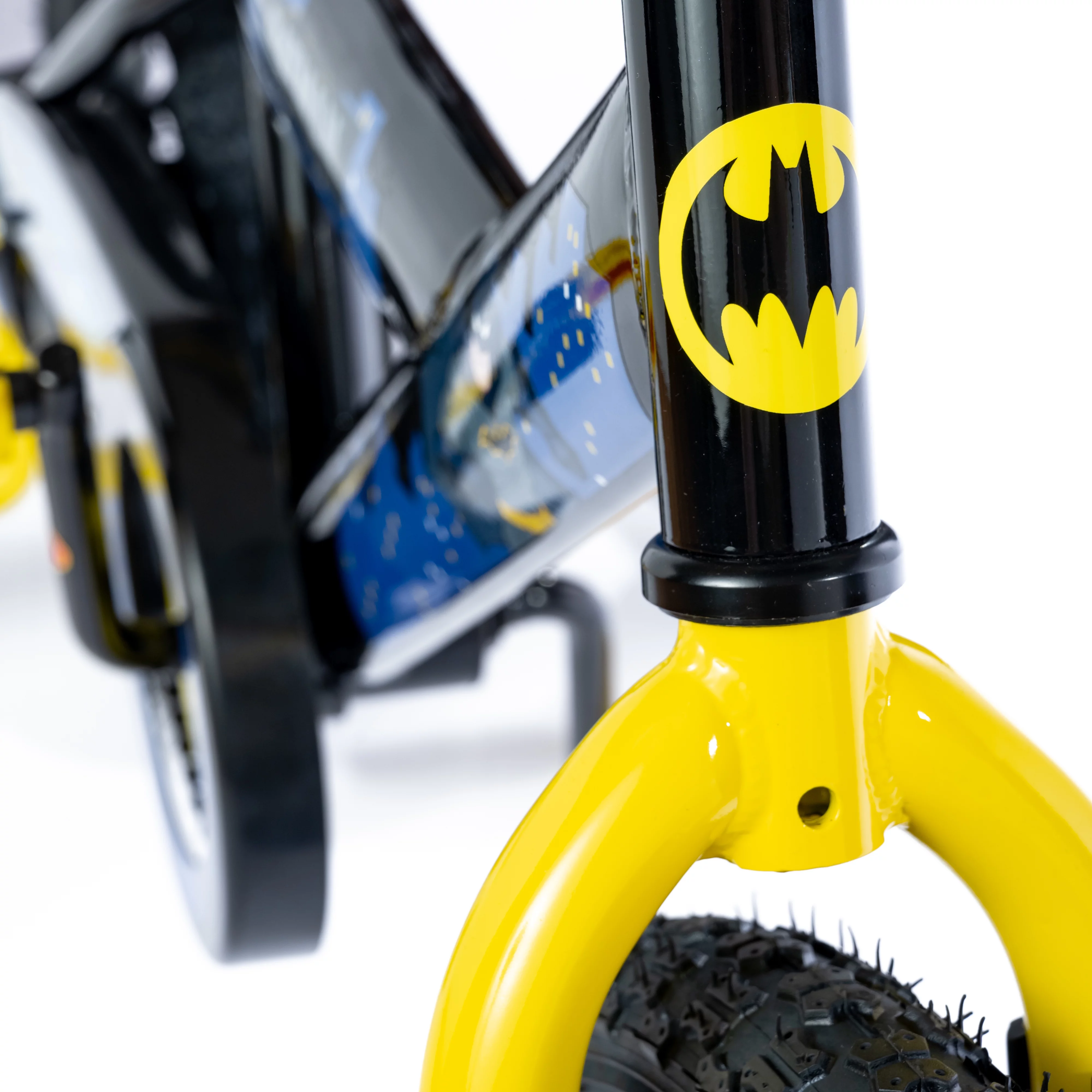 16 inch Batman Bike includes Mask with glowing eyes! - Womvr