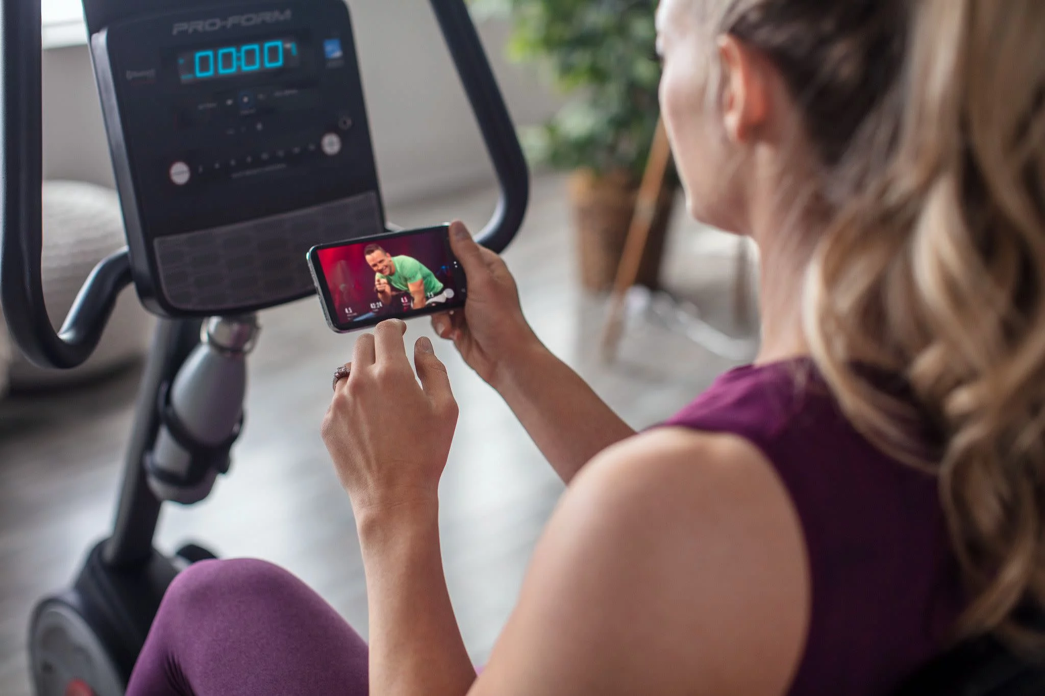 ProForm Cycle Trainer 400 Ri Stationary Exercise Bike, Compatible with iFIT Personal Training - Womvr