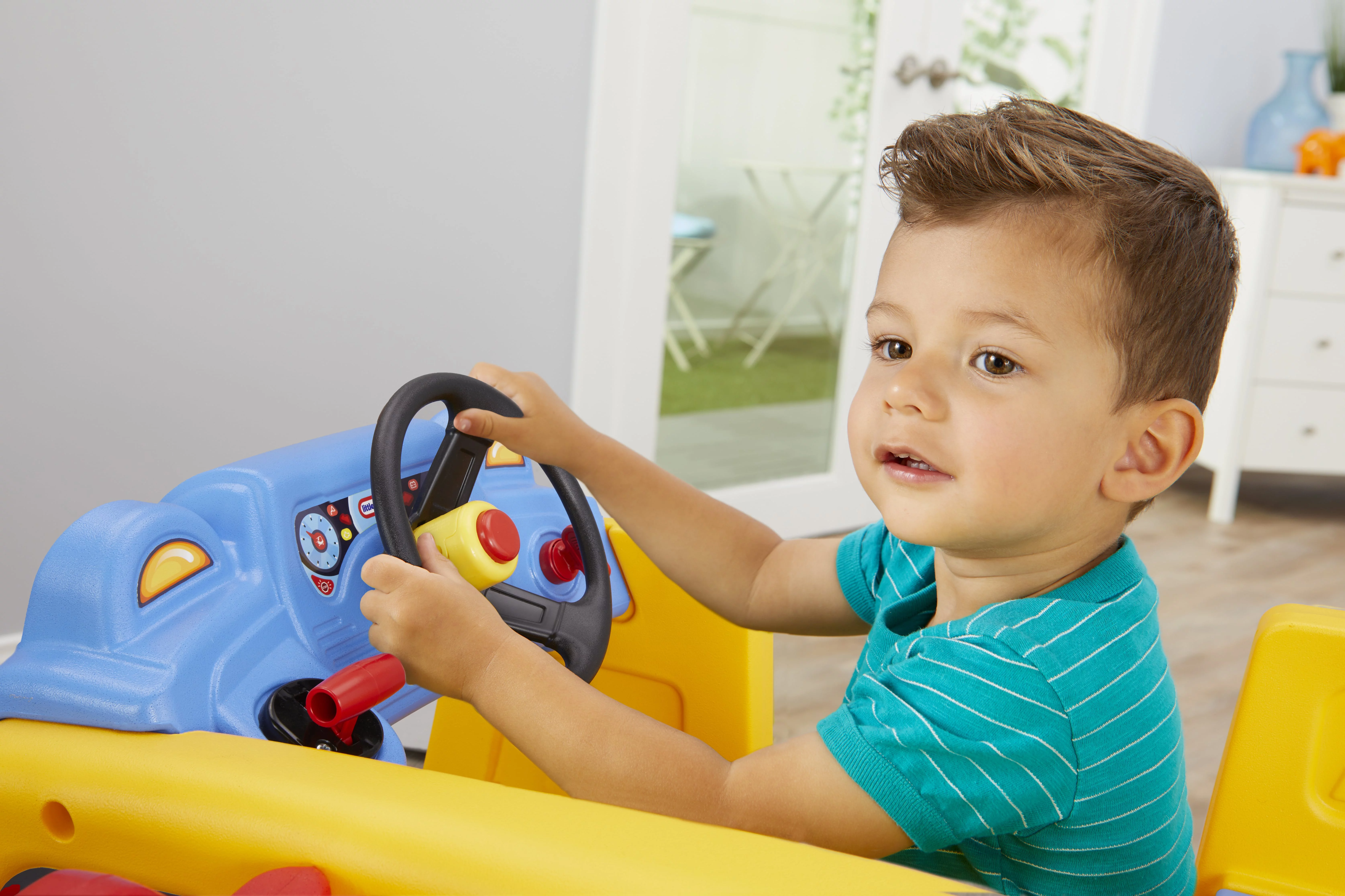 Little Tikes School Bus Climber and Slide with Interactive Dashboard - Womvr