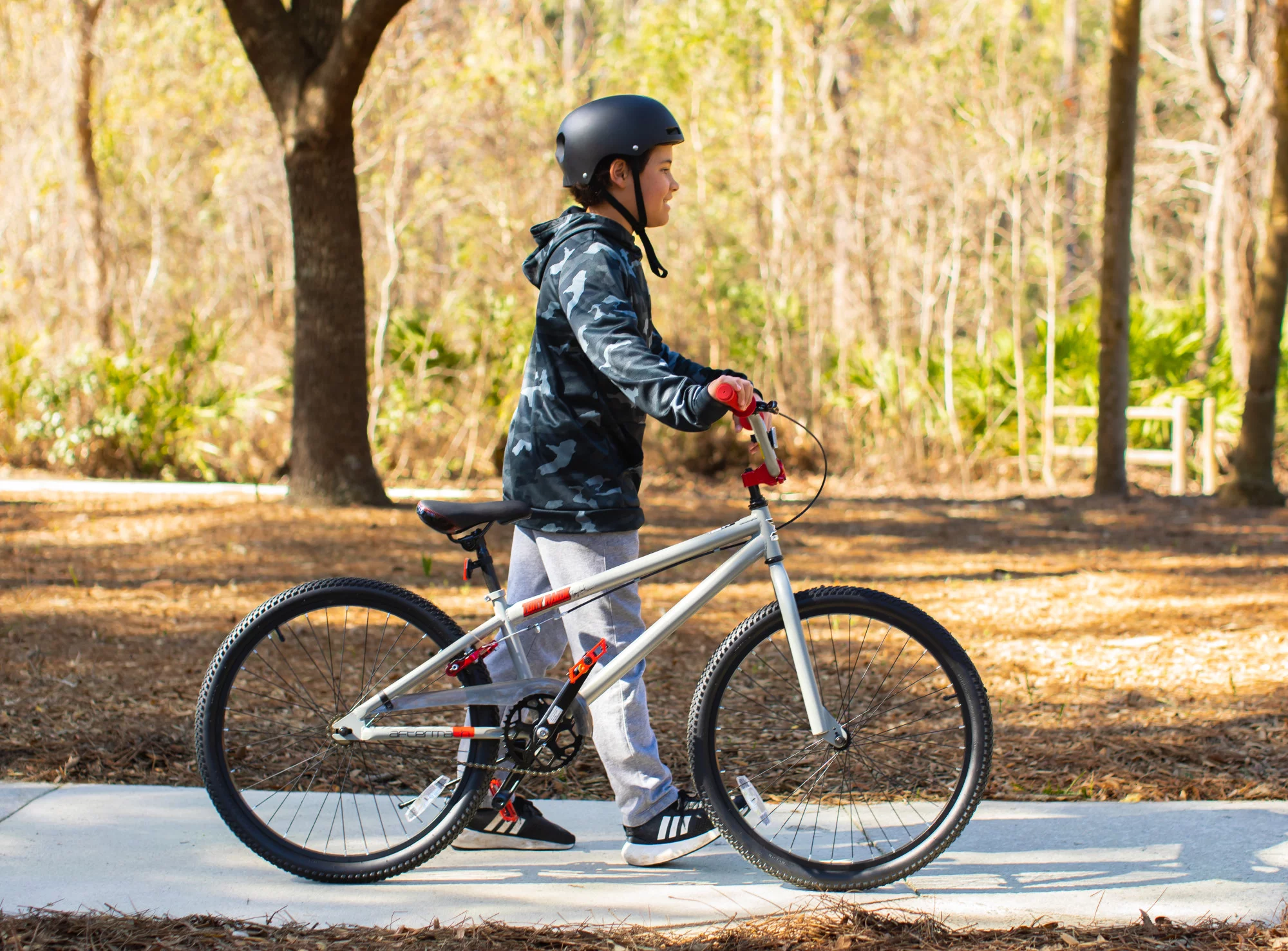 Dynacraft Tony Hawk 24-Inch Mens BMX Bike For Age 13-17 Years - Womvr