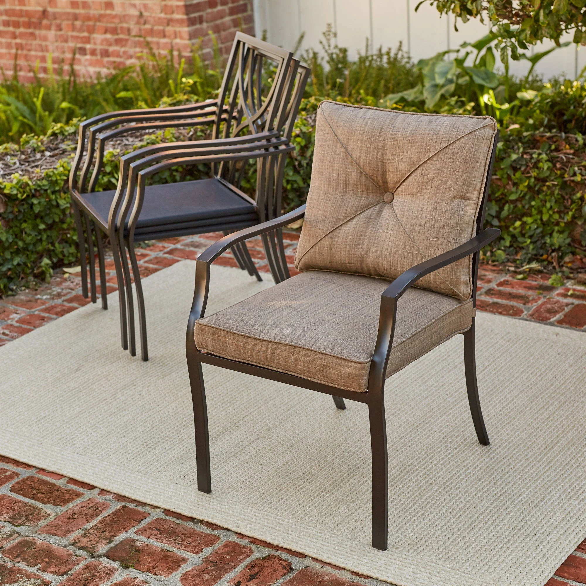 Hanover Palm Bay 5-Piece Outdoor Dining Set - Womvr