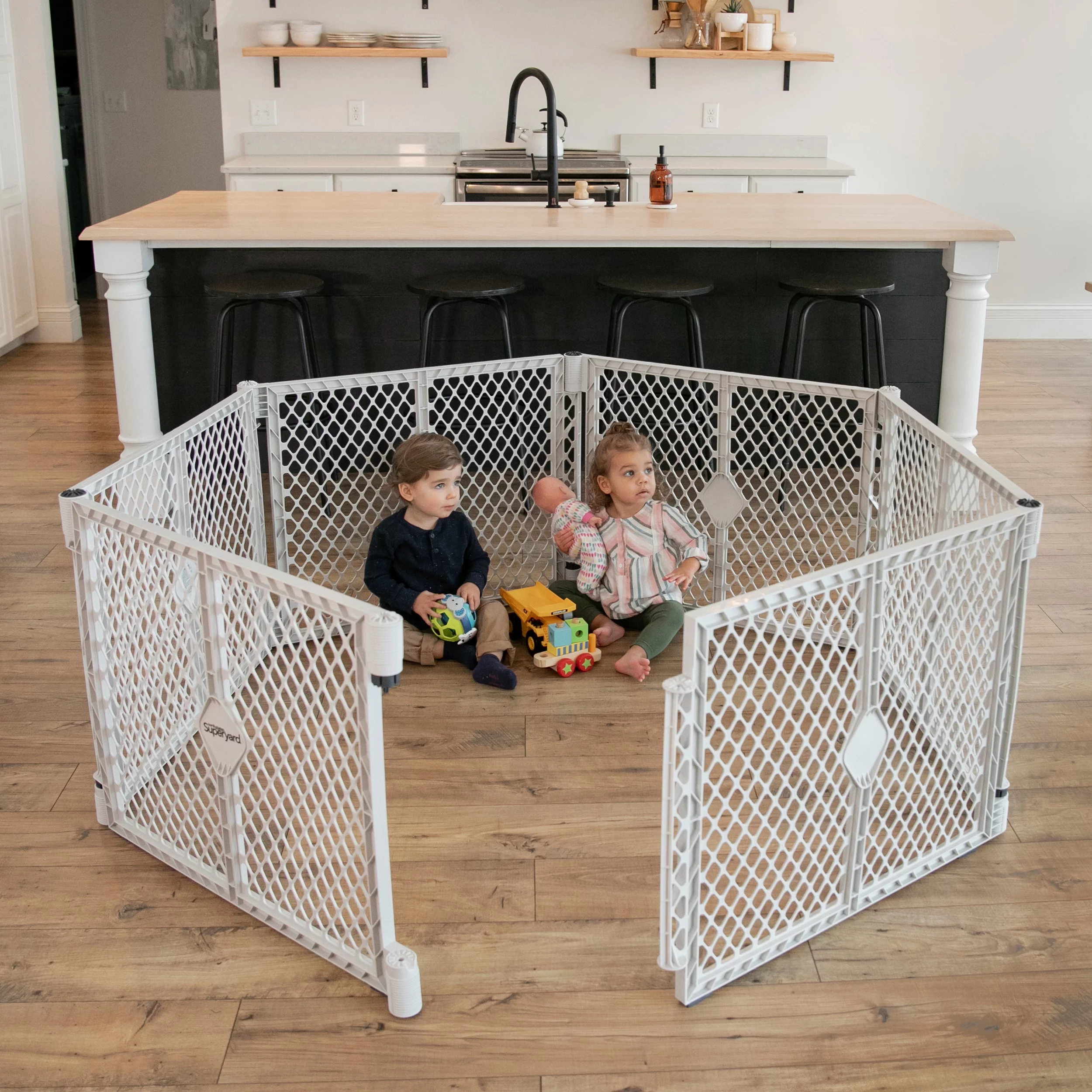 Toddleroo by North States Superyard Explorer Baby Play Yard, Gray Plastic - Womvr