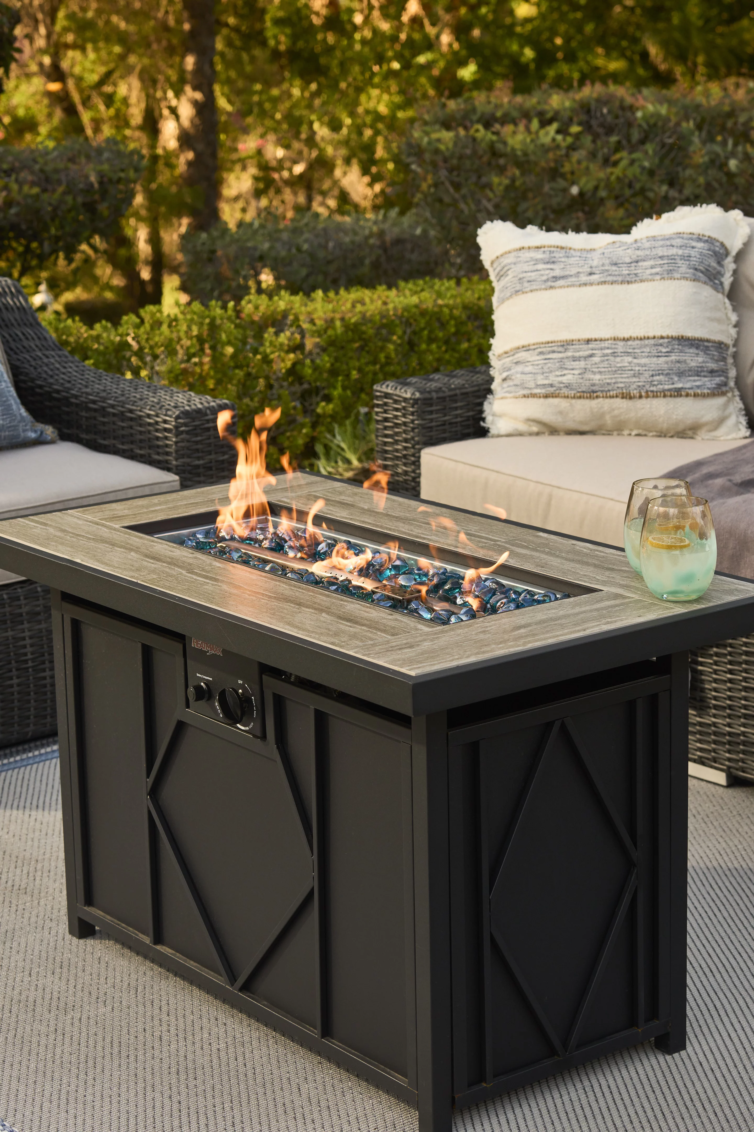 BALI OUTDOORS 42 in. 60,000BTU Fire Pit Propane Gas Fire Pit Table Rectangular Tabletop - Womvr