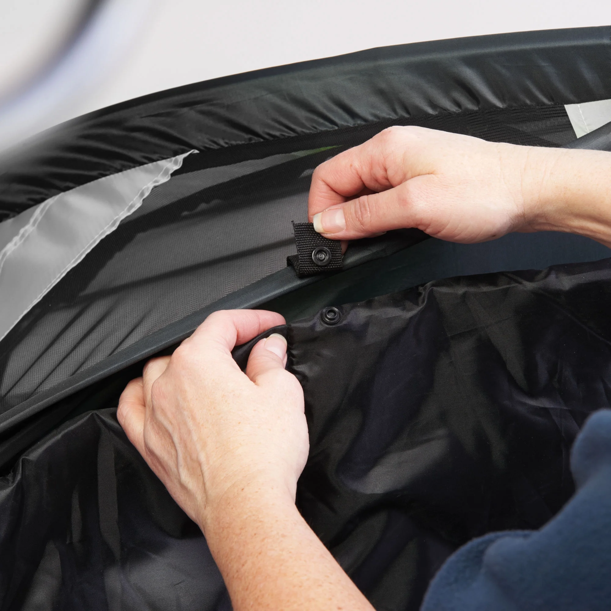 KidCo PeaPod Portable Kids Sleeping Travel Bed and Tent, Cranberry Red - Womvr