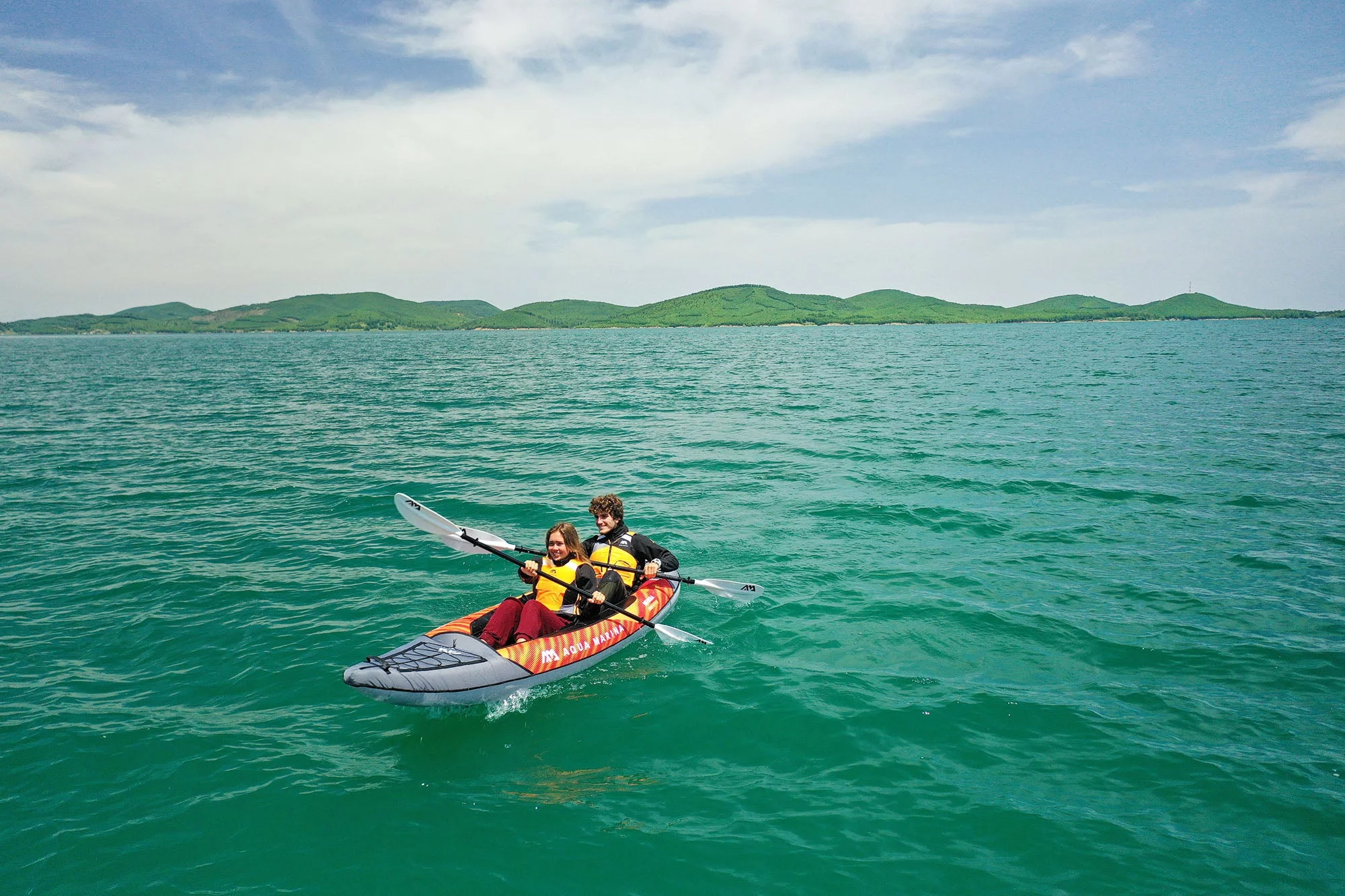 Aqua Marina TOURING KAYAK - MEMBA 1210 - Inflatable KAYAK Package, including Carry Bag, Paddle, Fin, Pump - Womvr