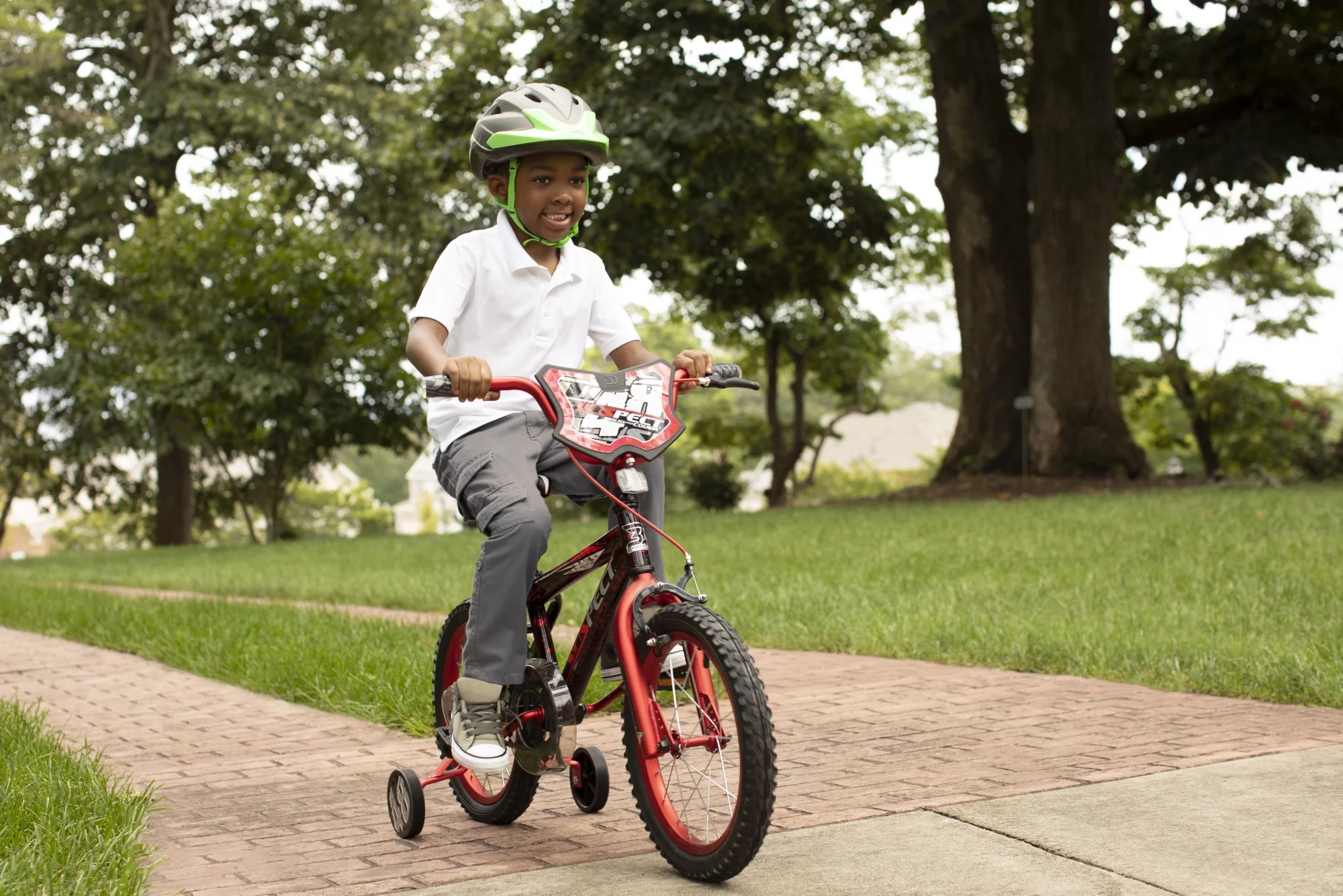 Dynacraft Suspect 16-inch Boys BMX Bike for Child 5-7 Years - Womvr