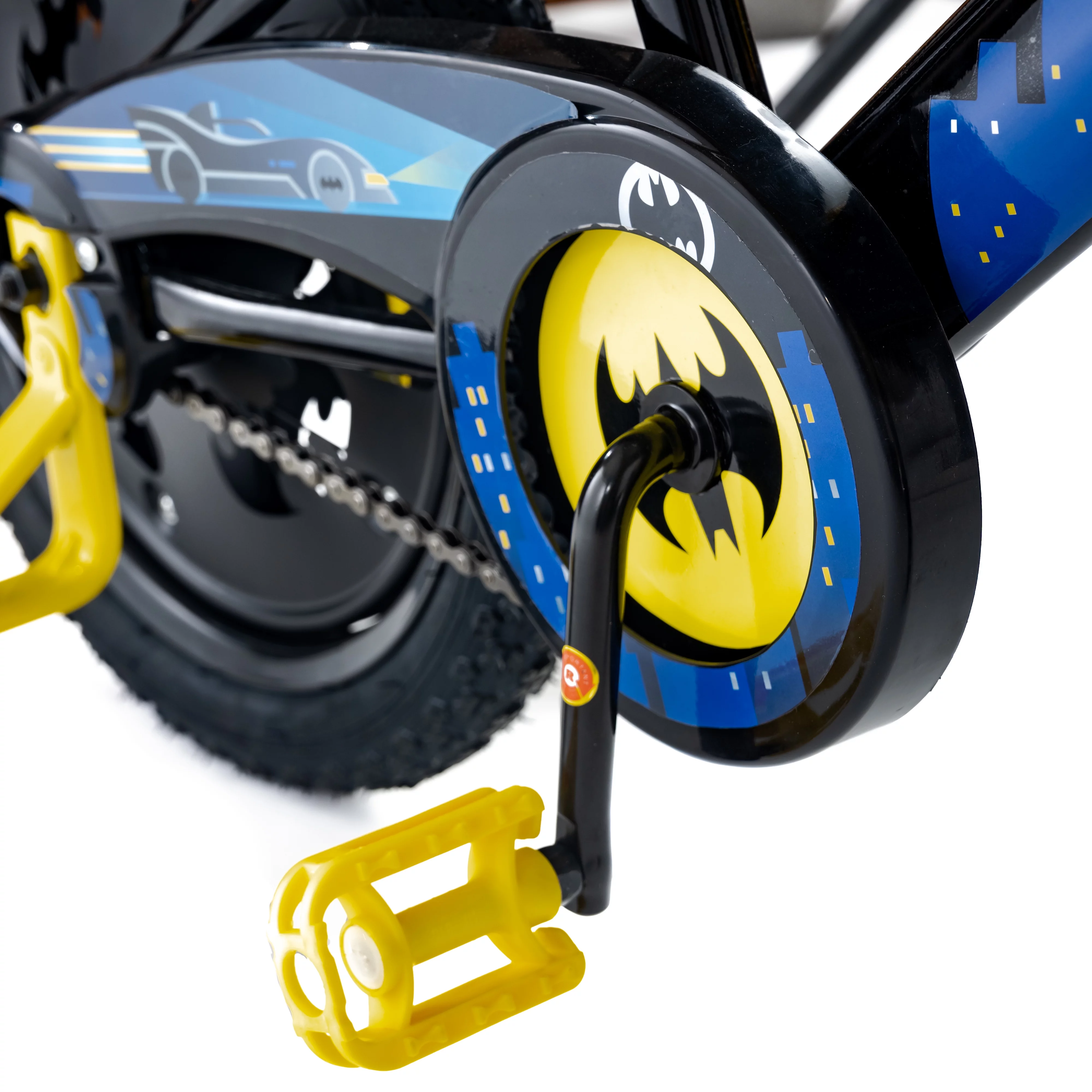 16 inch Batman Bike includes Mask with glowing eyes! - Womvr
