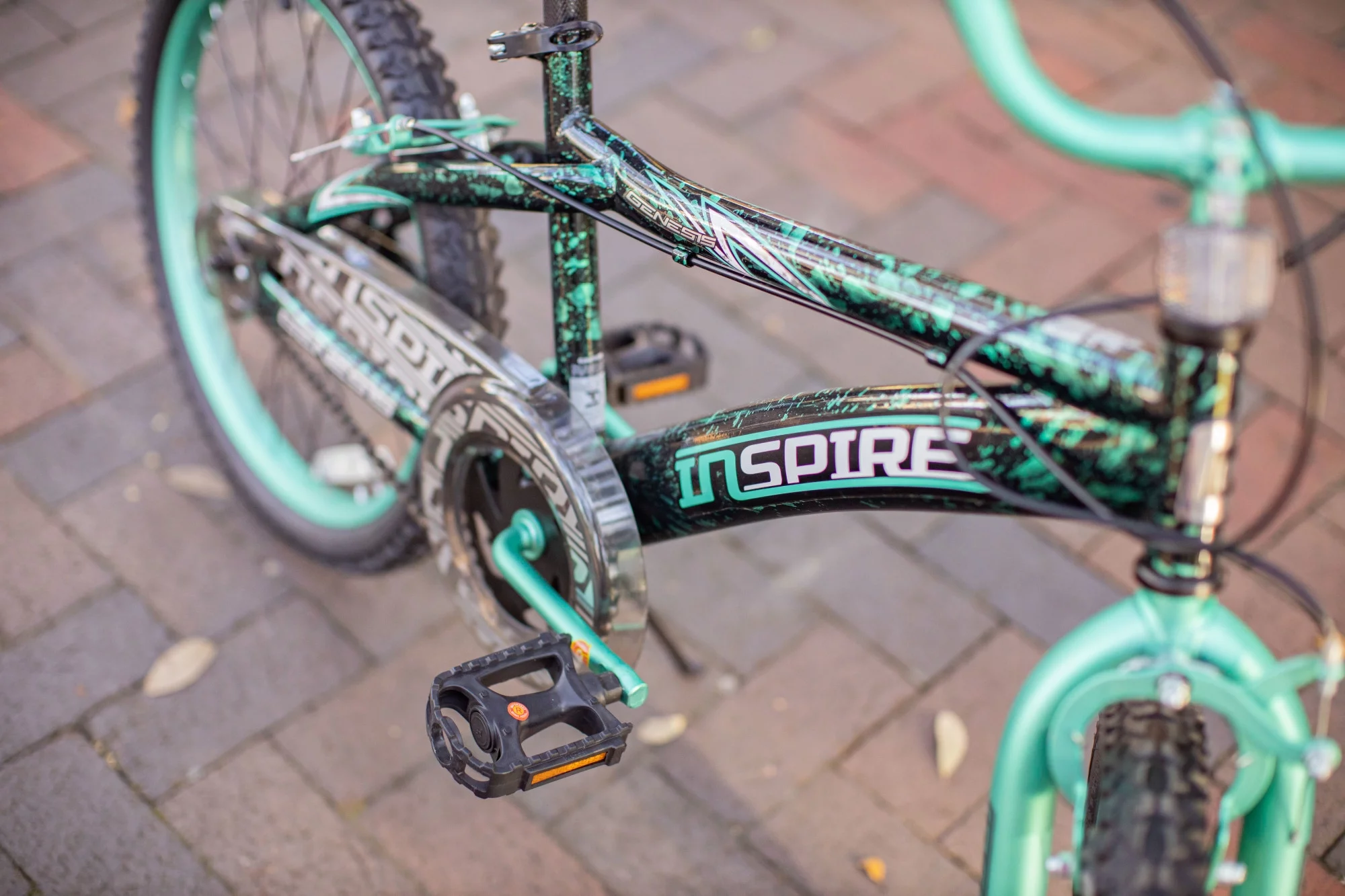 Dynacraft Genesis 20-Inch Girls BMX Bike For Age 7-14 Years - Womvr