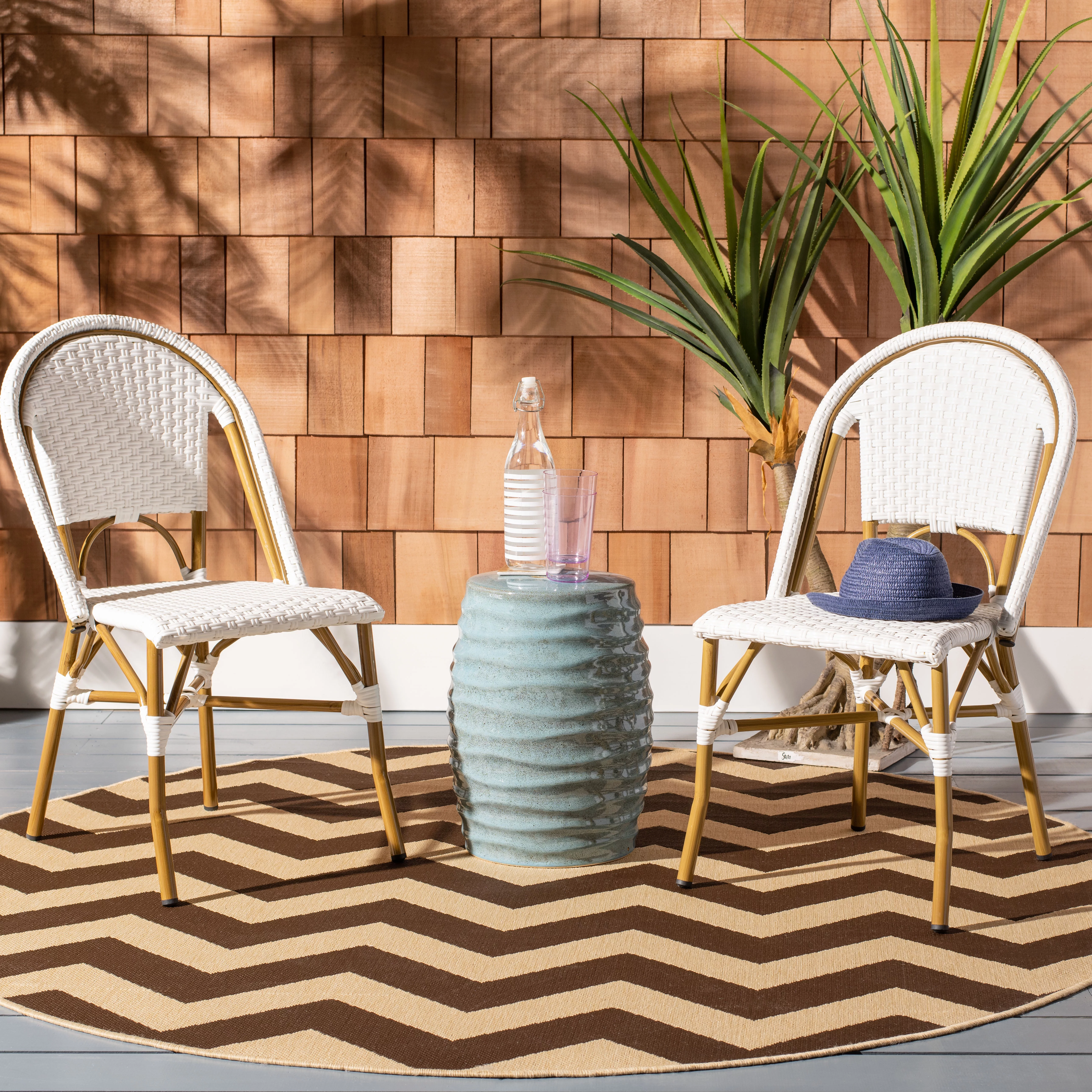 SAFAVIEH Salcha Outdoor French Bistro Side Chair, Blue/White, Set of 2 - Womvr