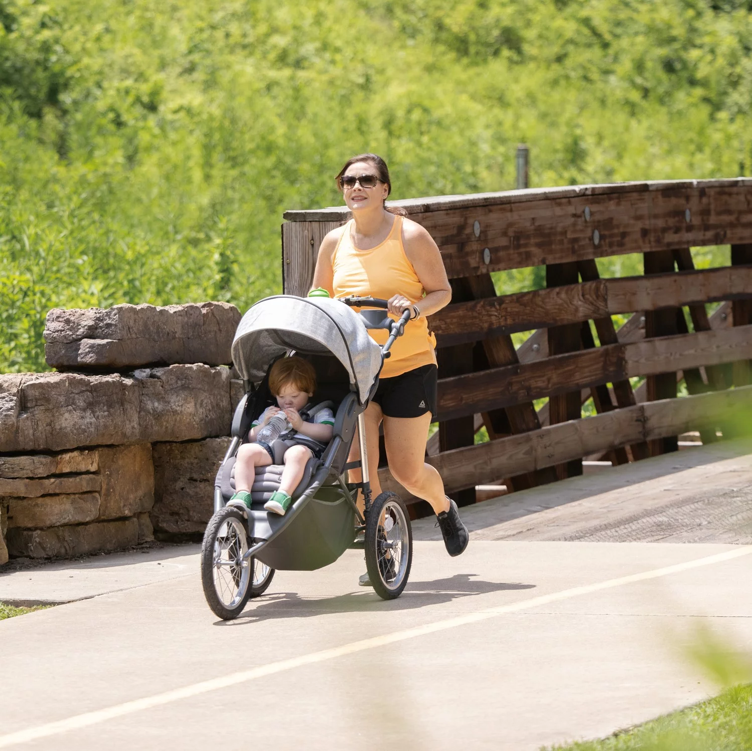 Monbebe Rebel Jogging Stroller - Womvr