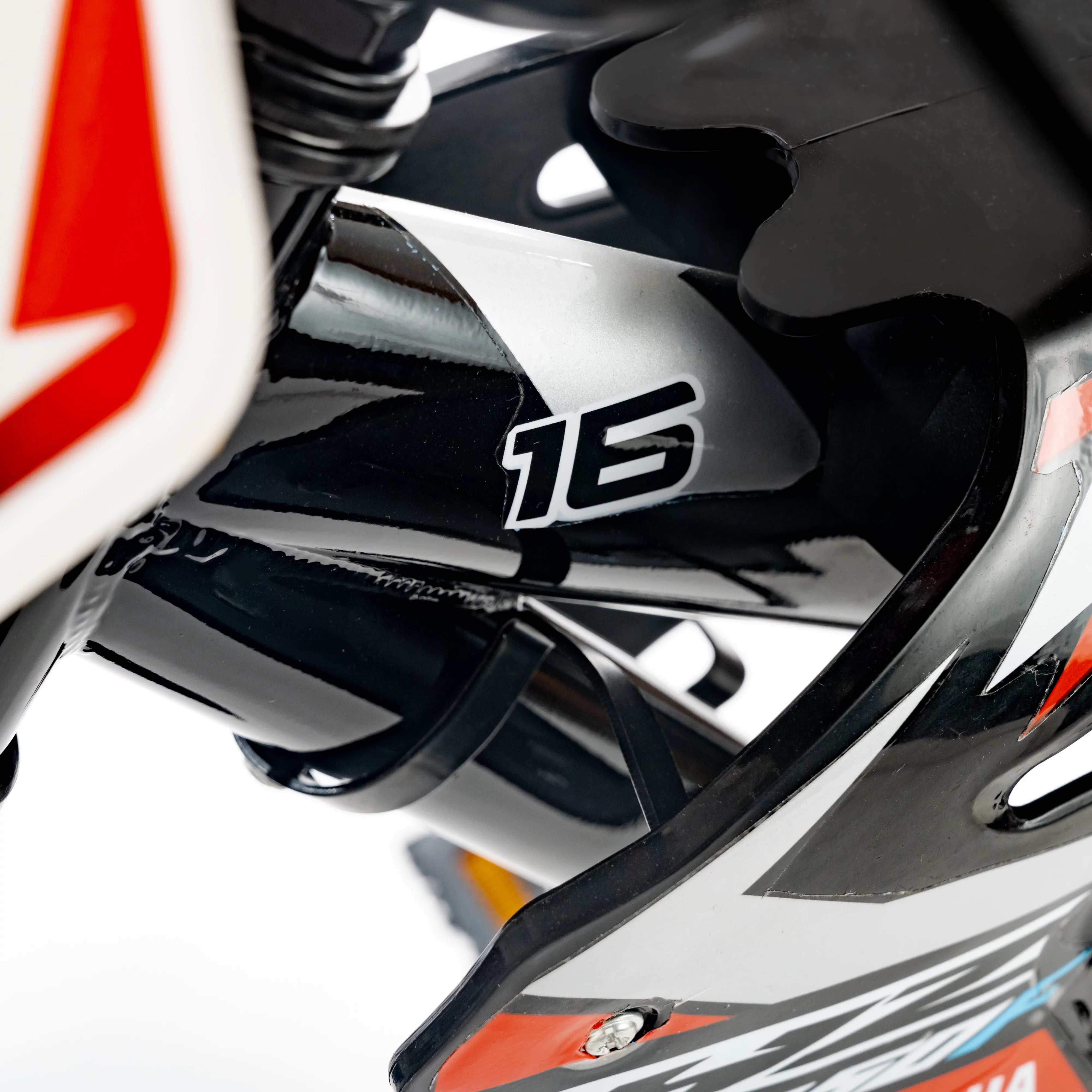 16in Yamaha Motobike for children ages 4 to 8 Years old - Womvr