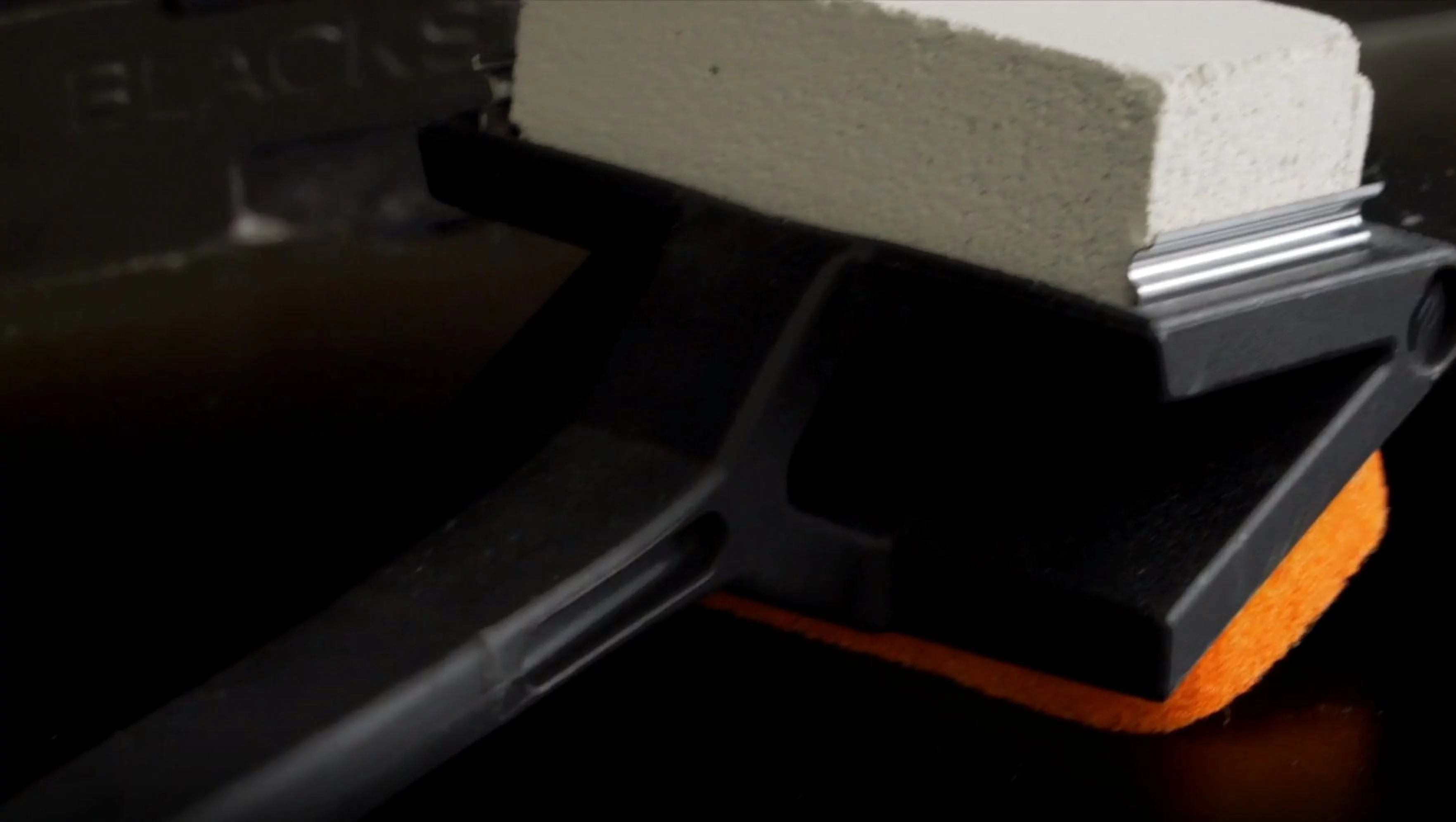 Blackstone Signature Series 3-in-1 Griddle Cleaning Tool - Womvr