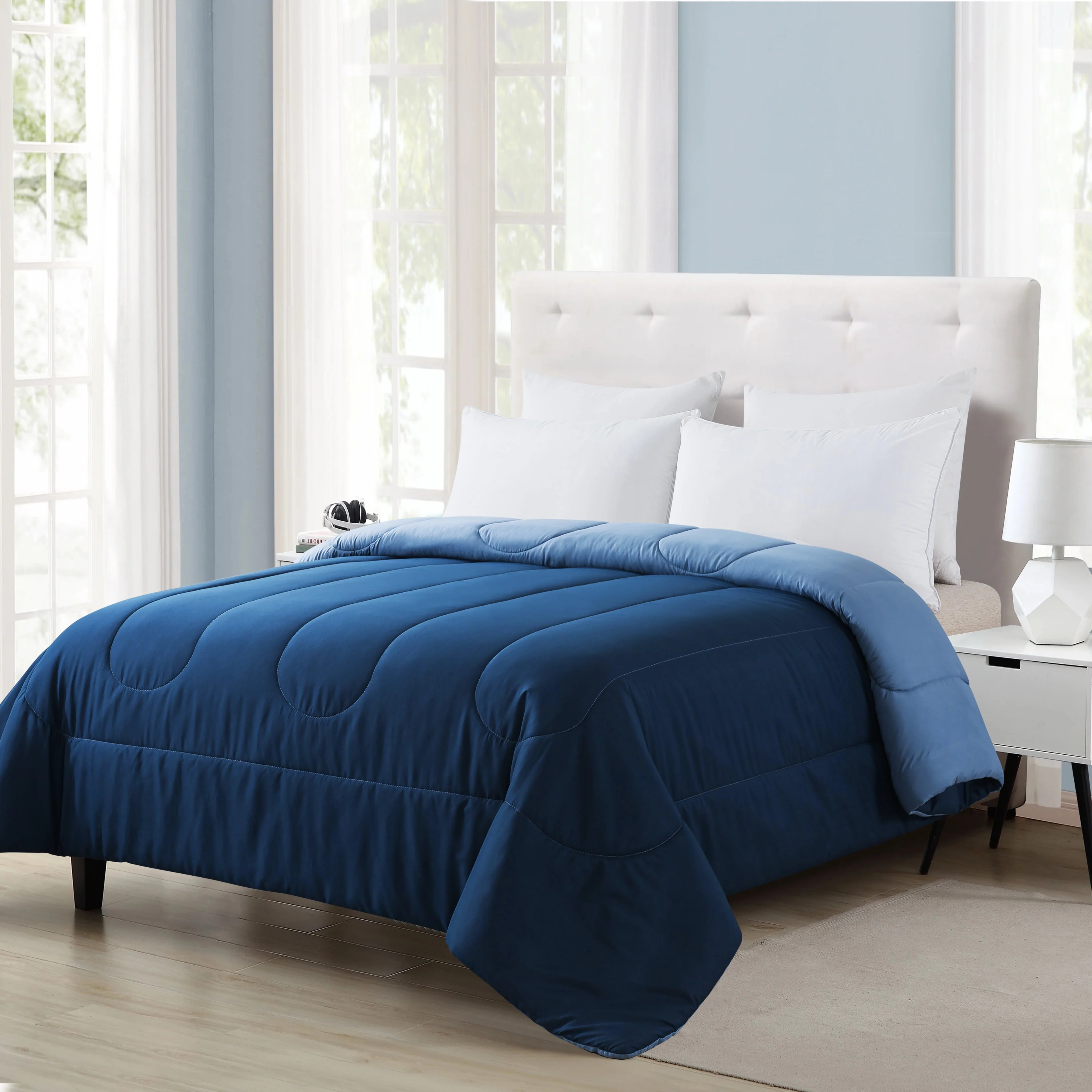 Mainstays Reversible Microfiber Comforter, Navy, Twin/Twin XL, Adult, Unisex - Womvr