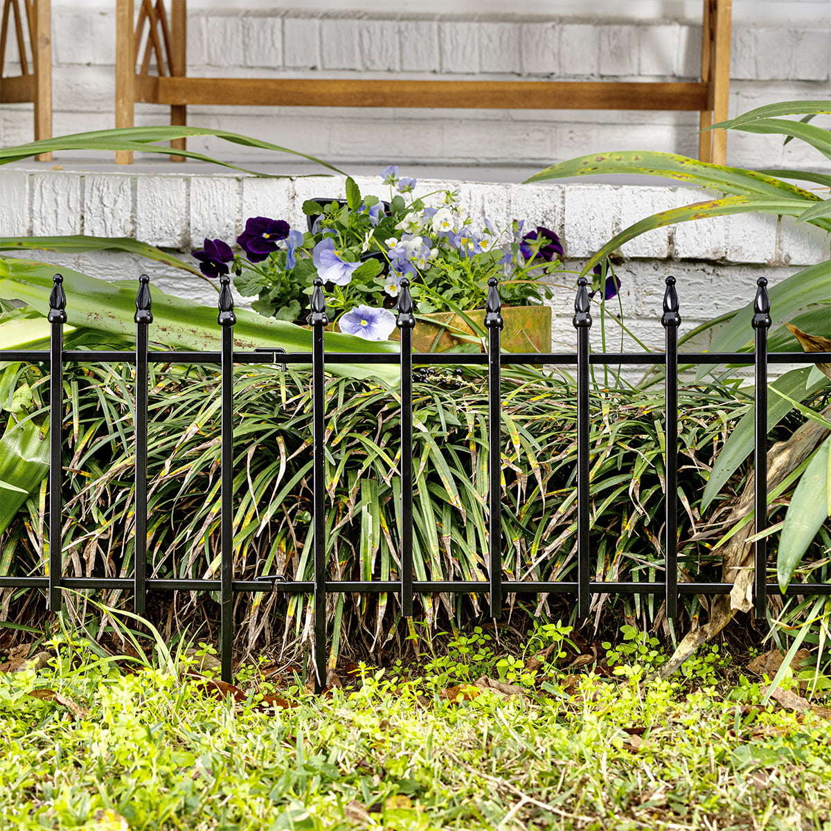 Expert Gardener Empire Black Powder Coated Steel Garden Border 22.5 inches W x 18 inches H - Womvr