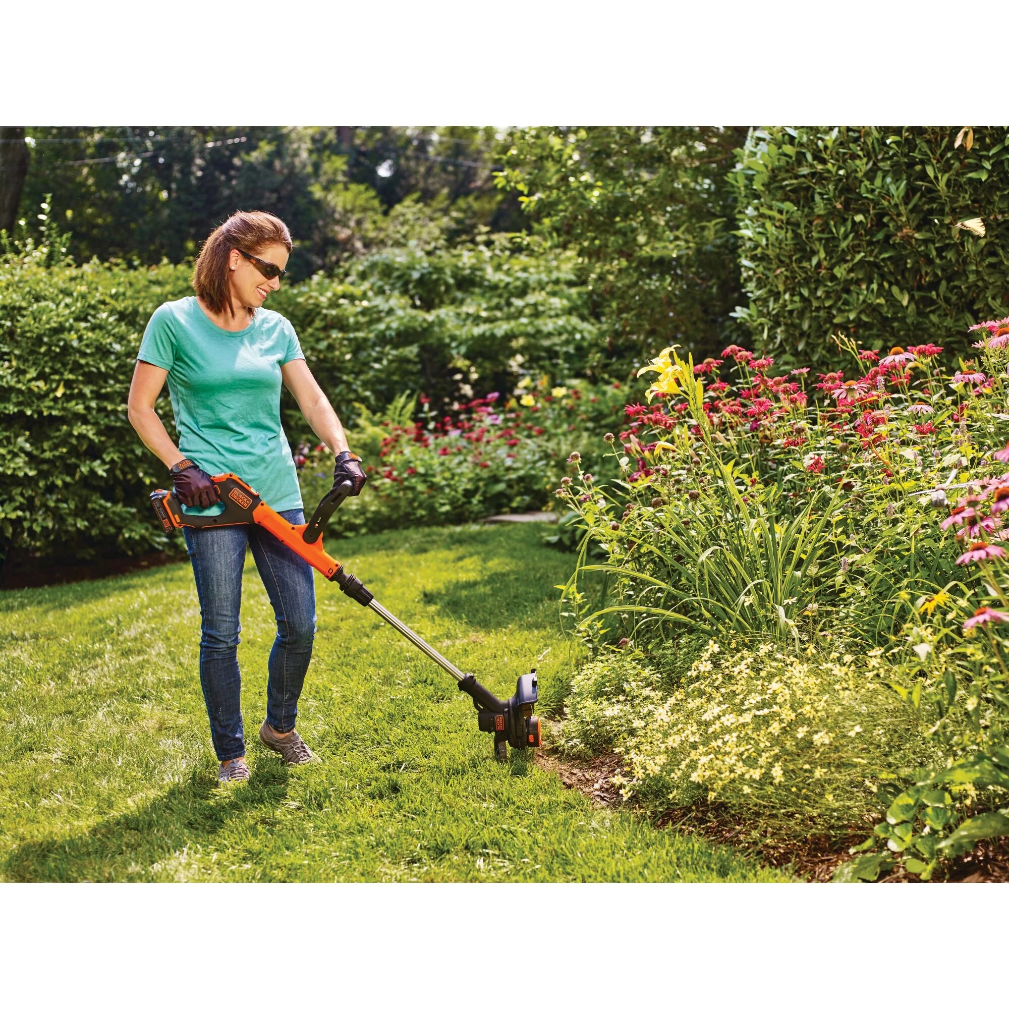 BLACK+DECKER 20V MAX* String Trimmer/Edger, 12-Inch, (LSTE525) - Womvr