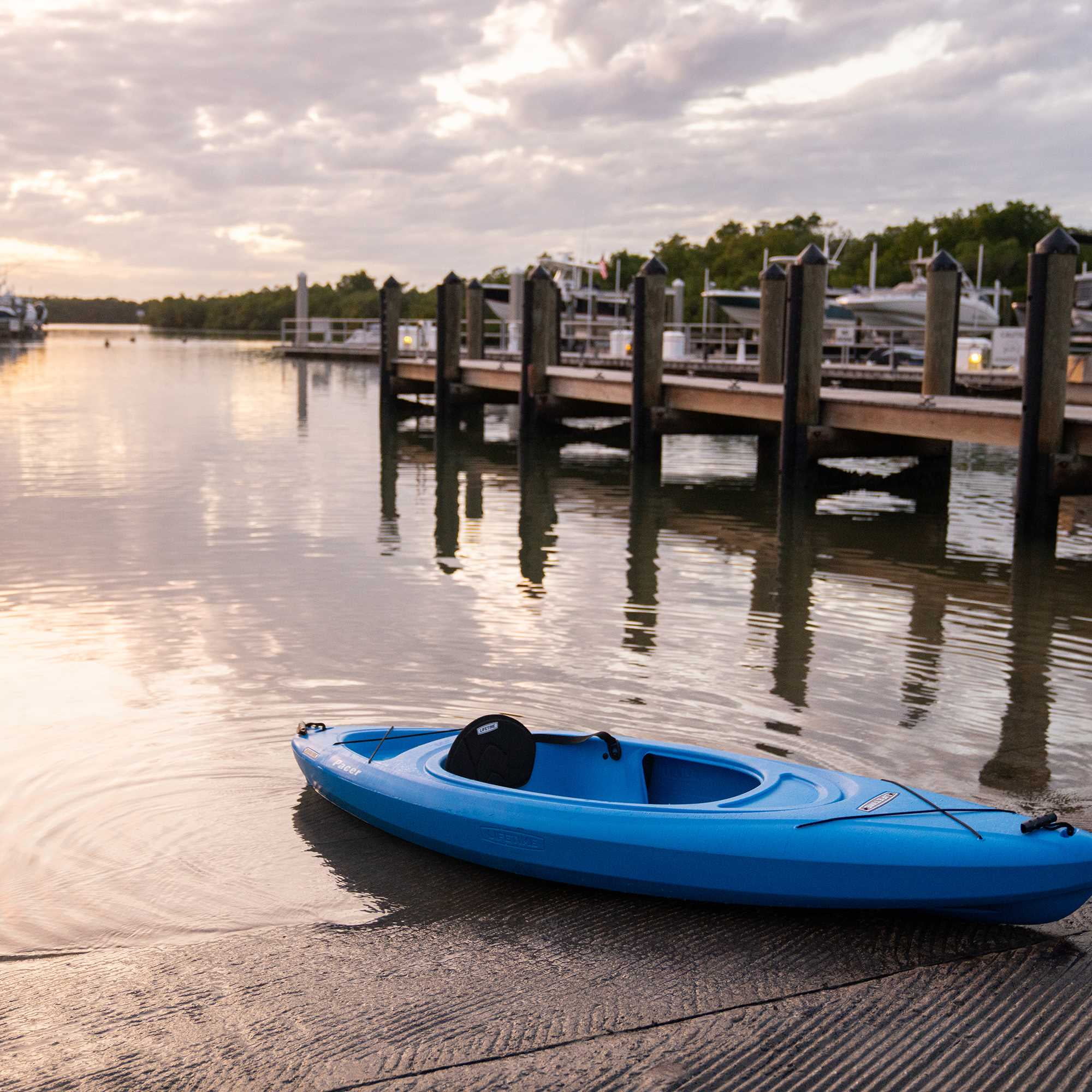 Lifetime Pacer 8 ft. Sit-Inside Kayak, Green (91032) - Womvr