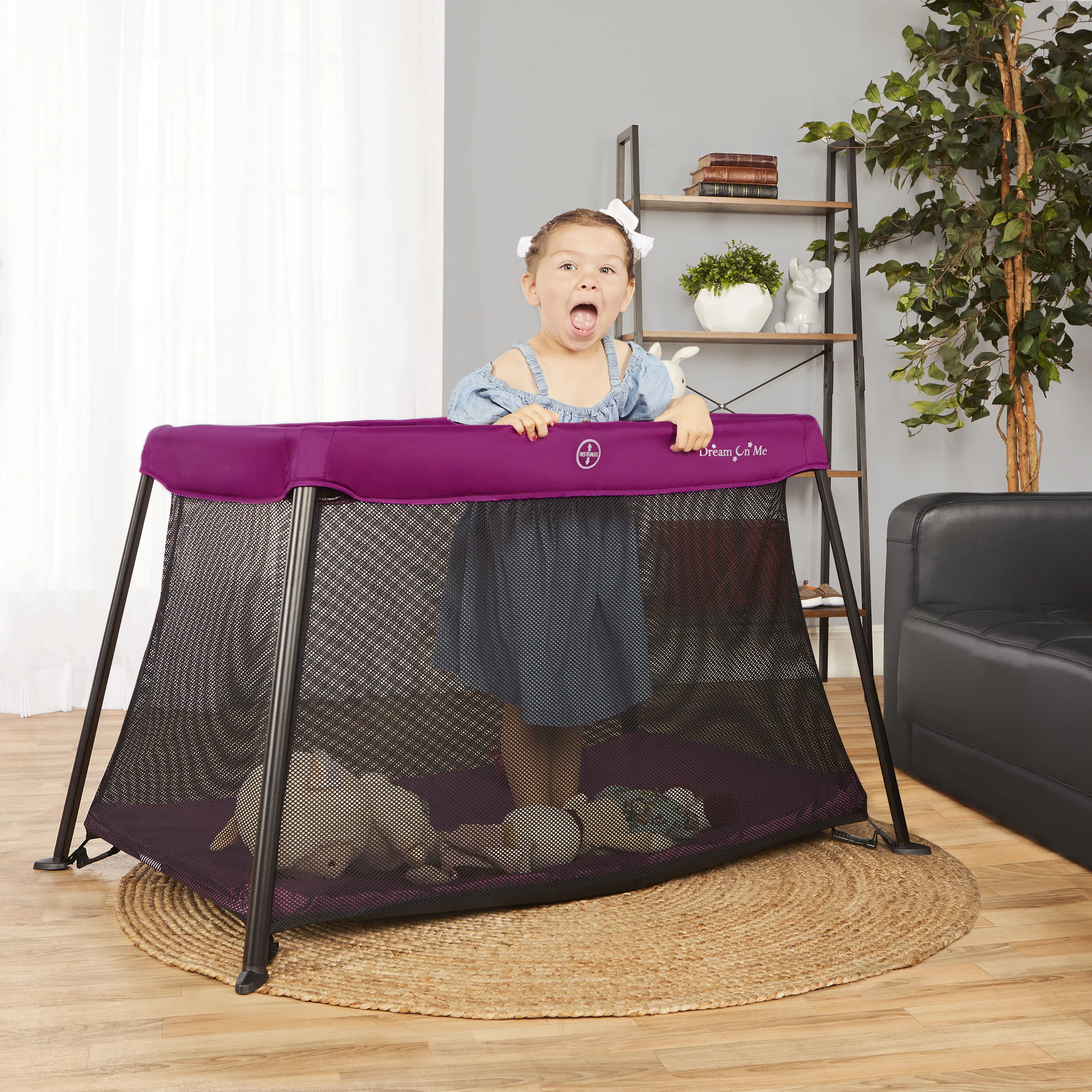 Dream On Me Travel Light Play Yard - Womvr