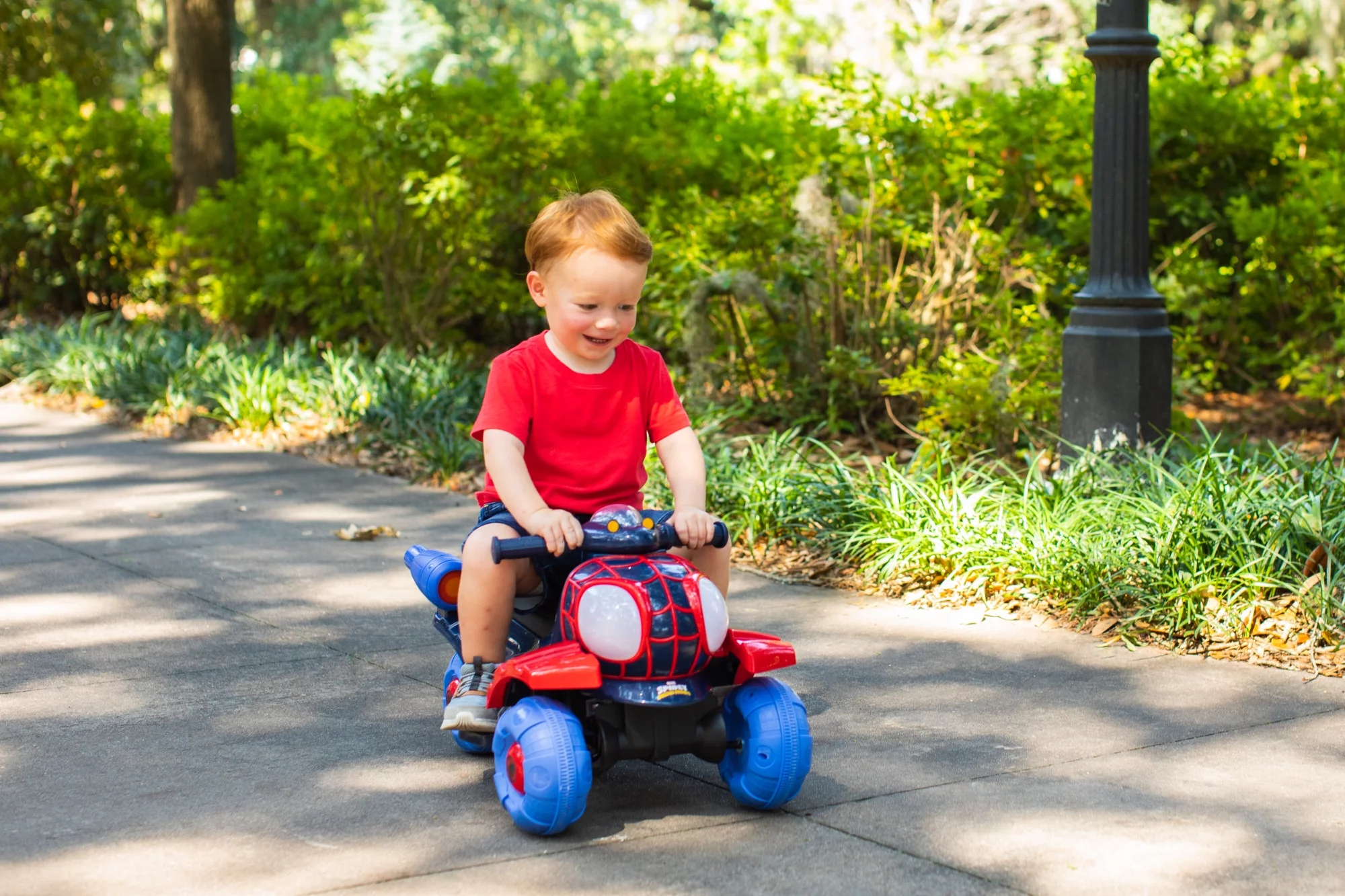 Dynacraft Spider-Man 6-volt Unisex Ride-on for Child 1.5-3 Years - Womvr