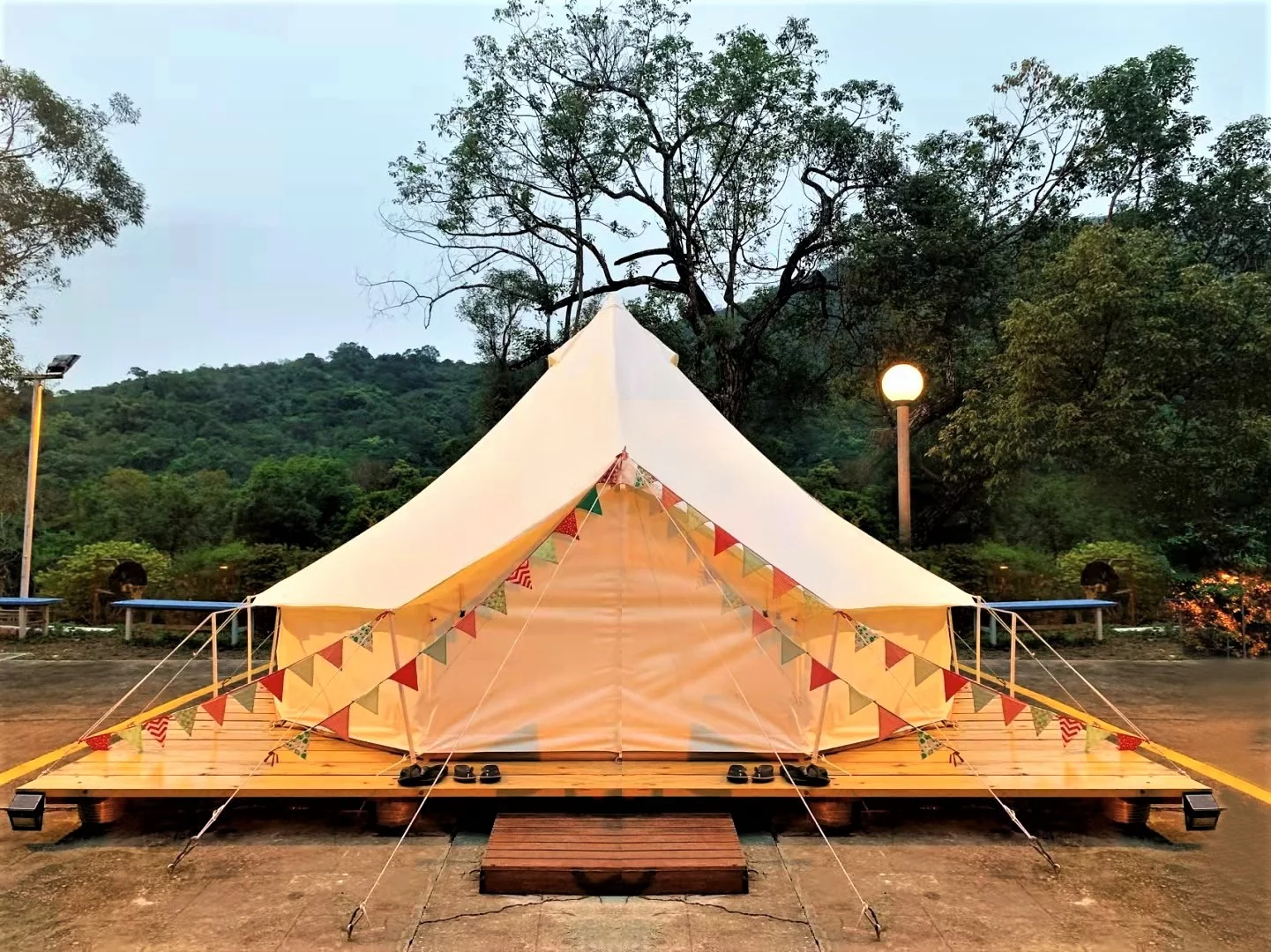 Teepee Tent Outdoor Waterproof 4-Season Family Camping Cotton Canvas Yurt Tent 4M/13.1ft Bell Tent With Stove Hole (Side Wall), For Family Glamping - Womvr