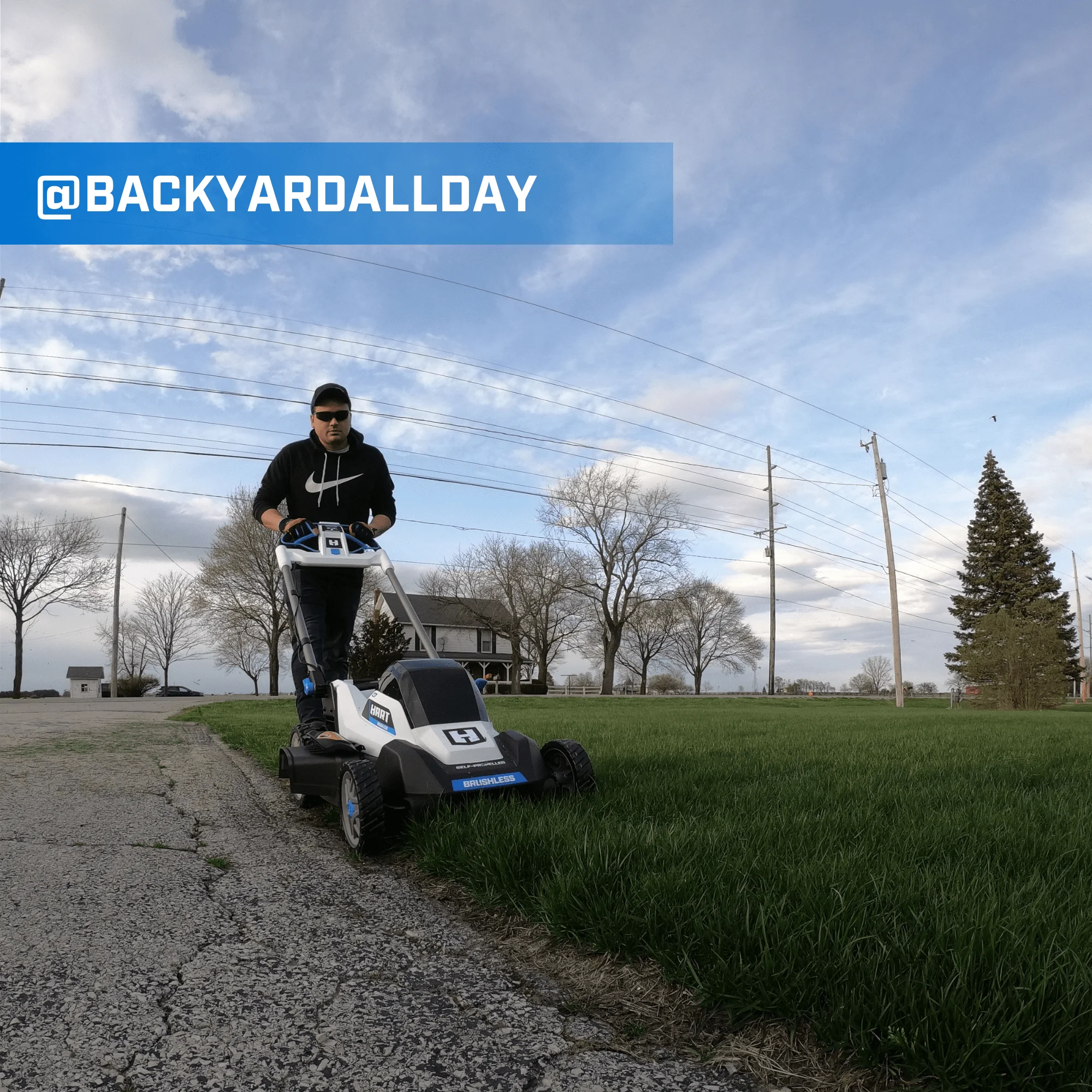 HART 40-Volt 20-inch Self-Propelled Battery-Powered Brushless Mower Kit, (1) 6.0Ah Lithium-Ion Battery - Womvr