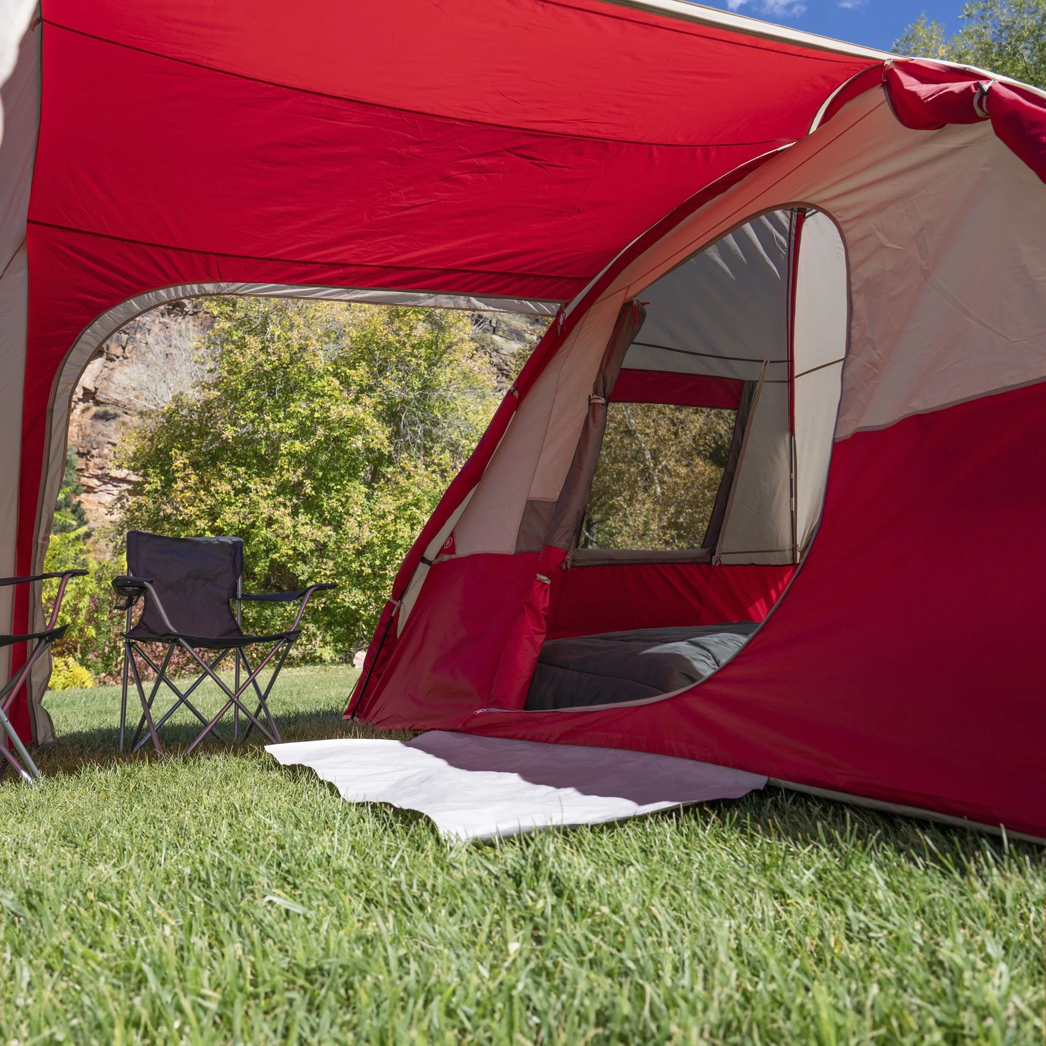 Ozark Trail 6 Person Dome Tent with Sitting Area - 15 ft. x 11 ft. - Carry Weight - 21.38 lbs. - Womvr