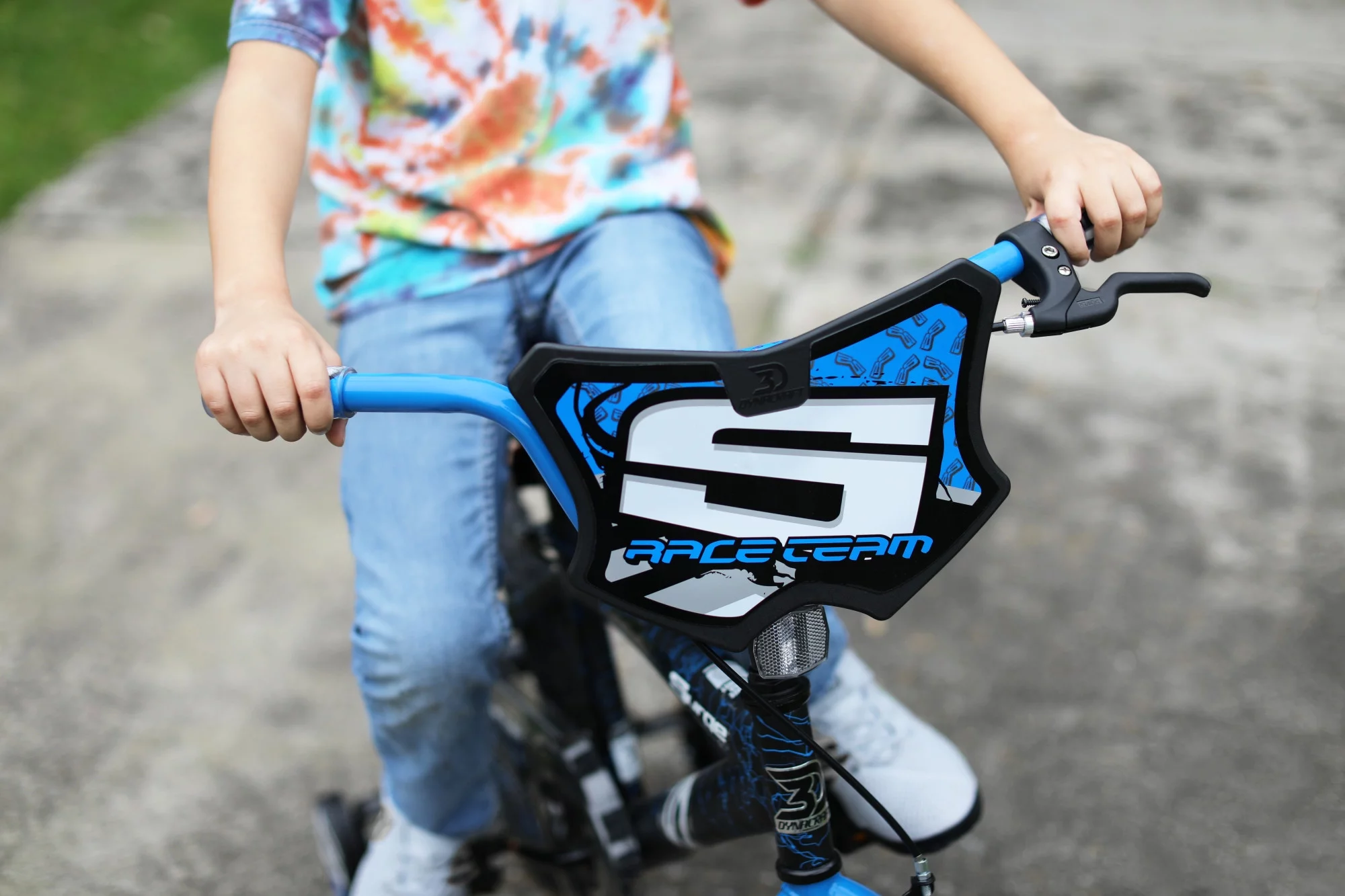 Dynacraft 18-inch Boys BMX Bike For Children Age 6-9 years - Womvr