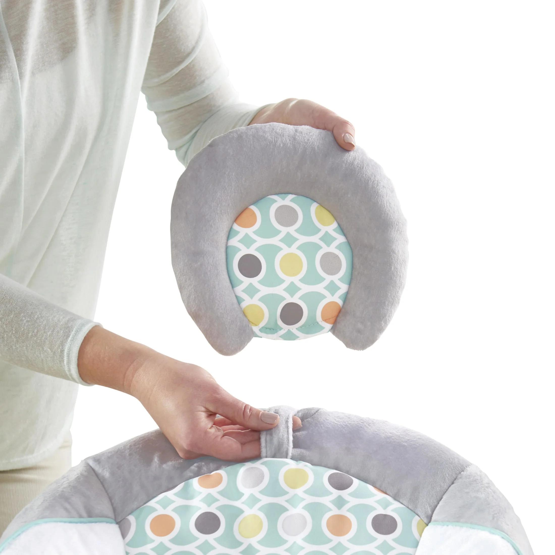 Ingenuity Soothing Baby Bouncer with Vibrating Infant Seat & Music - Morrison (Unisex) - Womvr