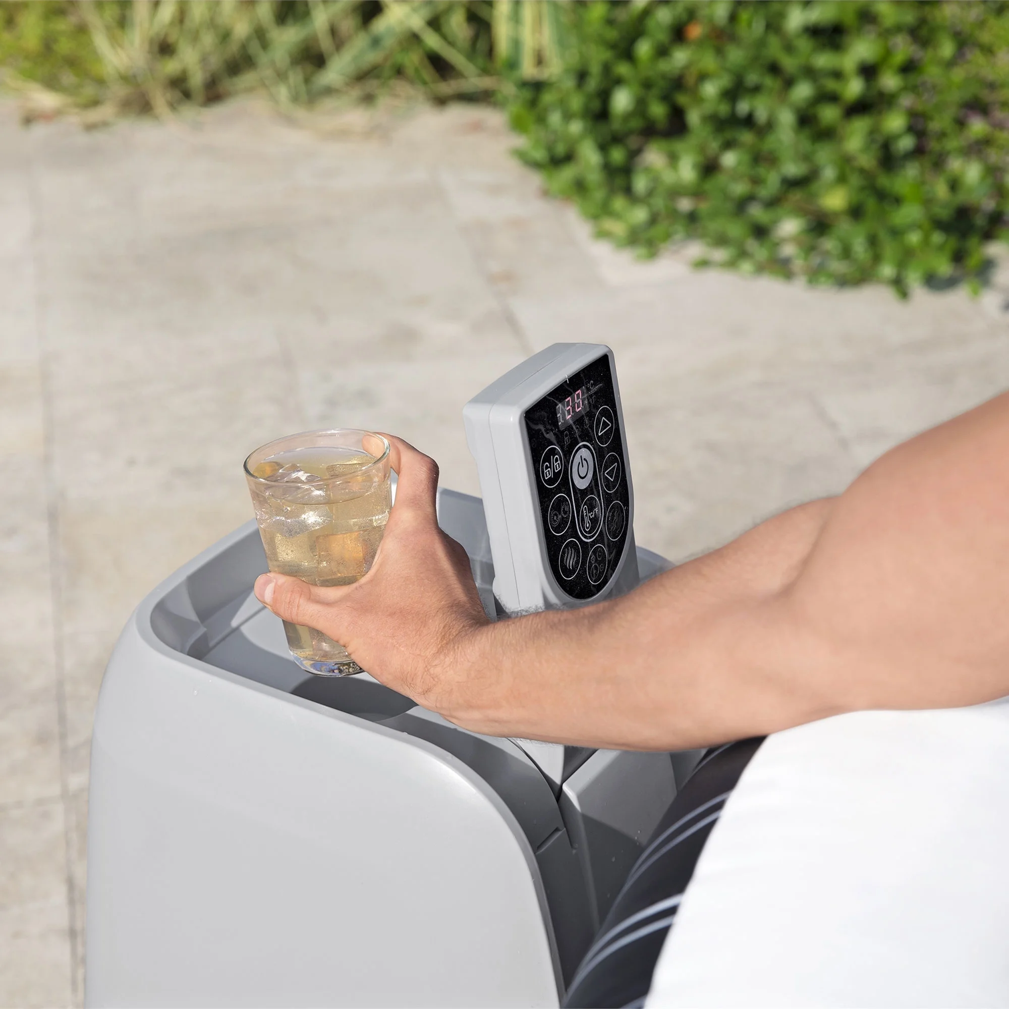 Bestway SaluSpa Honolulu AirJet Inflatable Hot Tub with EnergySense Cover - Womvr