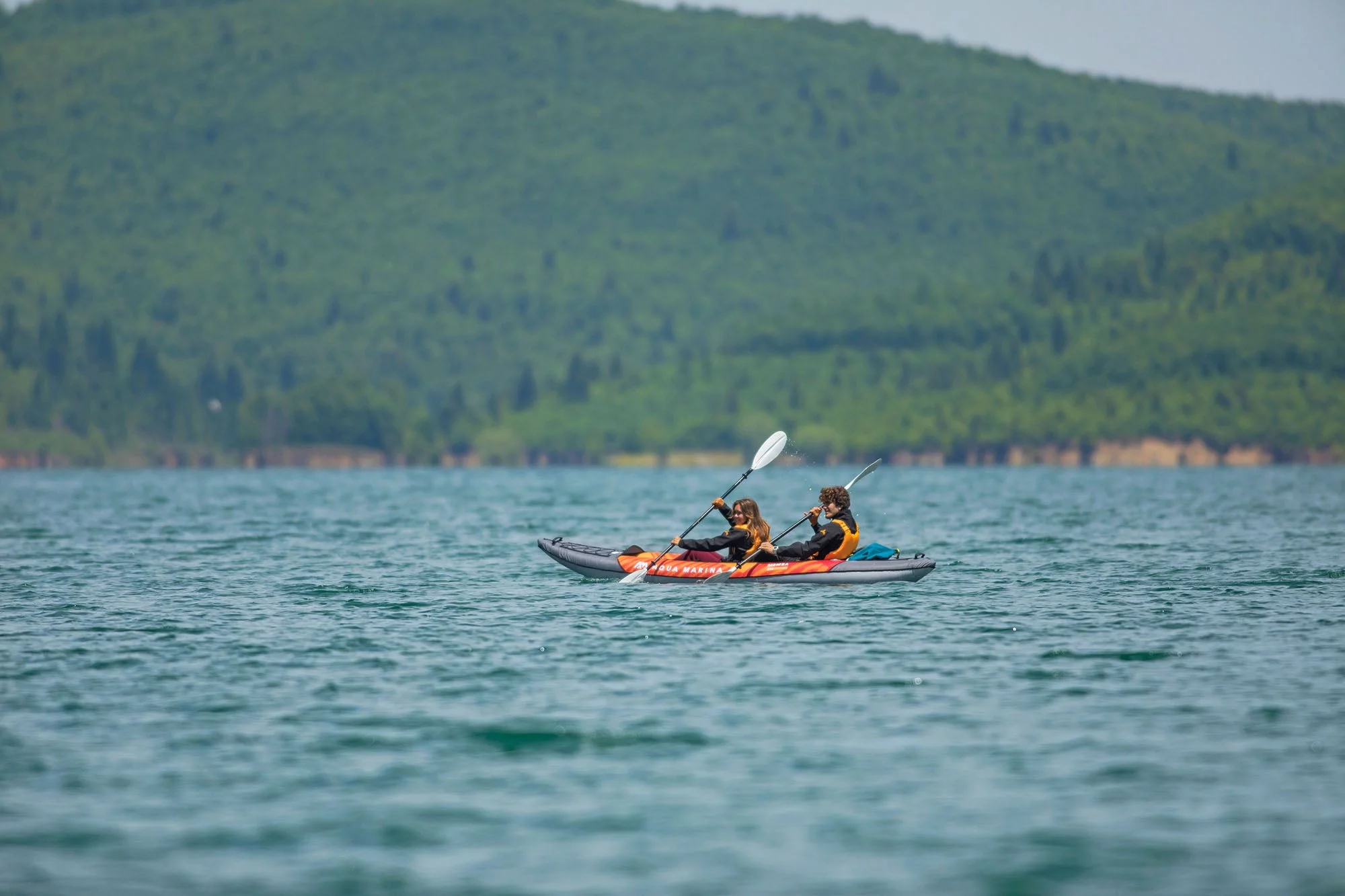 Aqua Marina TOURING KAYAK - MEMBA 1210 - Inflatable KAYAK Package, including Carry Bag, Paddle, Fin, Pump - Womvr