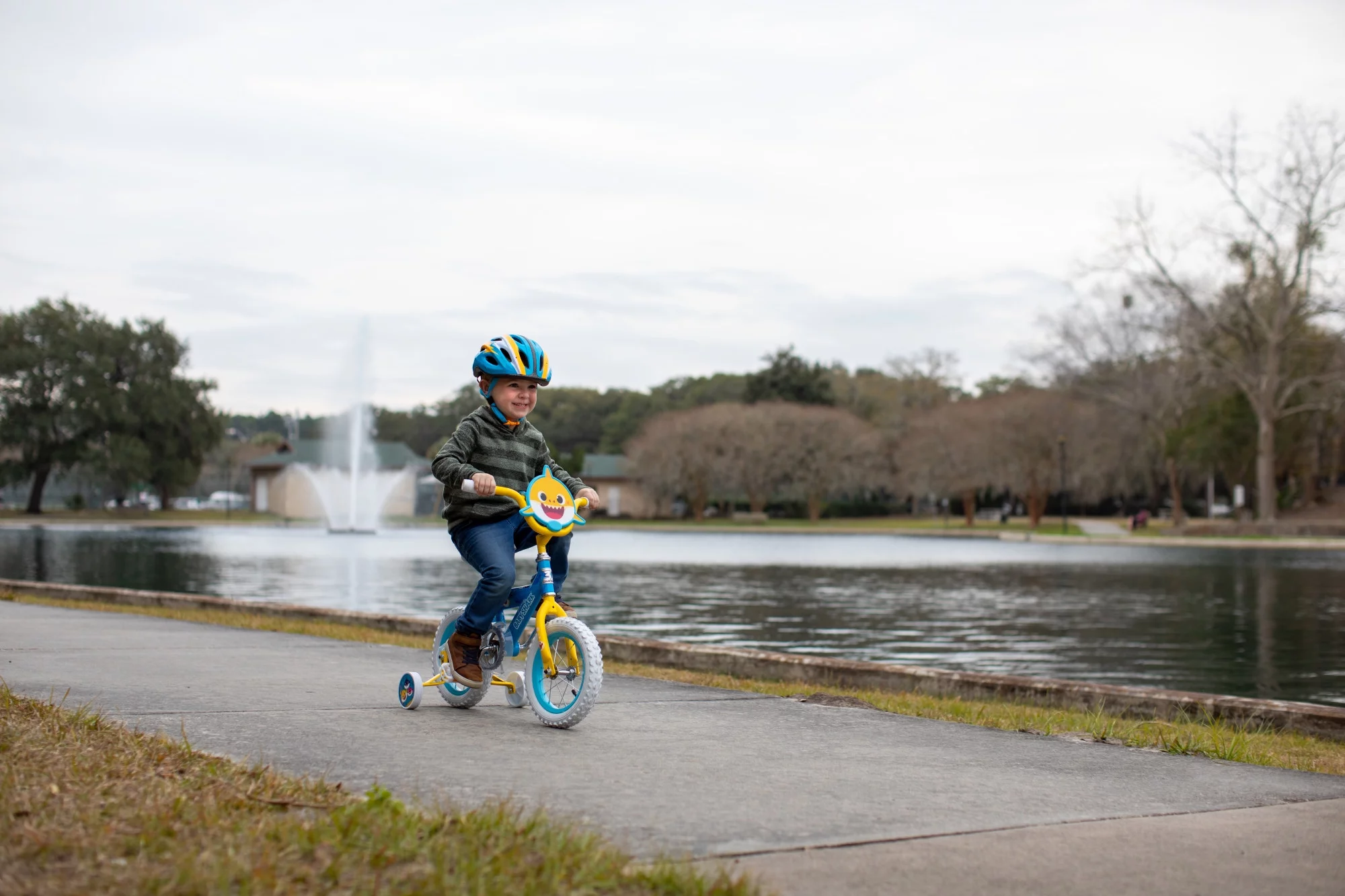 Dynacraft Baby Shark 12-Inch Boys BMX Bike For Age 3-5 Years - Womvr