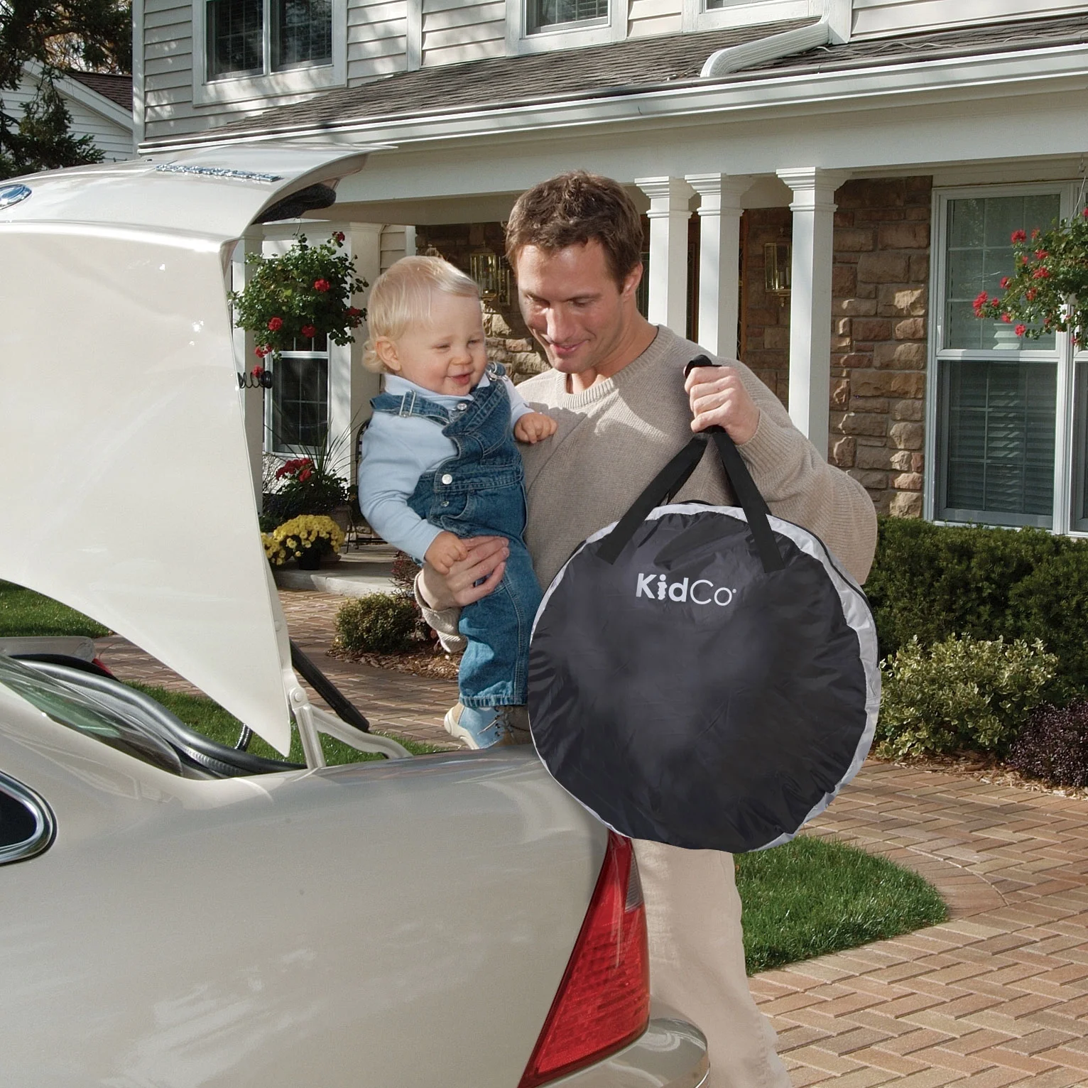 KidCo PeaPod Portable Kids Sleeping Travel Bed and Tent, Cranberry Red - Womvr