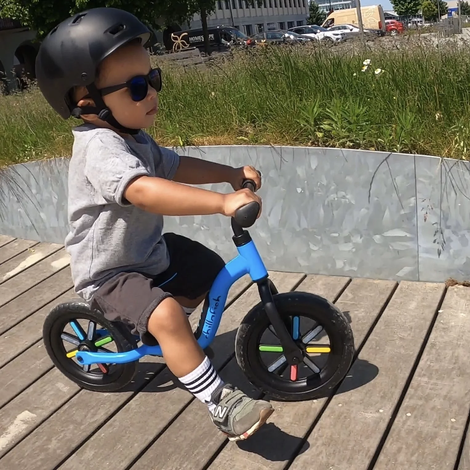 Chillafish Buzzi 10' Balance Bike for Kids 1.5 years and older, Lightweight Toddler Bike with Adjustable Seat - Womvr