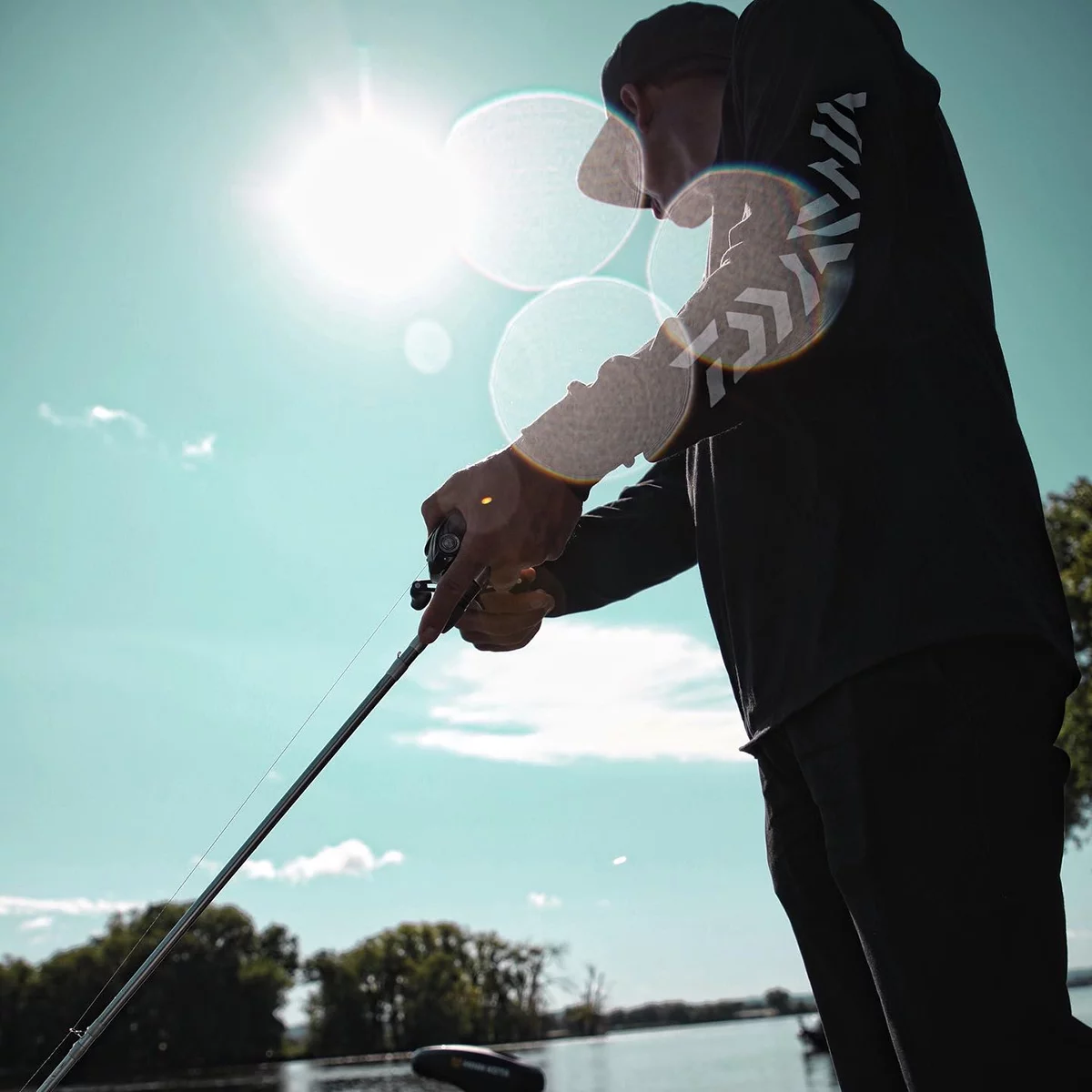 Daiwa Laguna LT Spinning Fishing Reel - LAGUNALT4000-C - Womvr