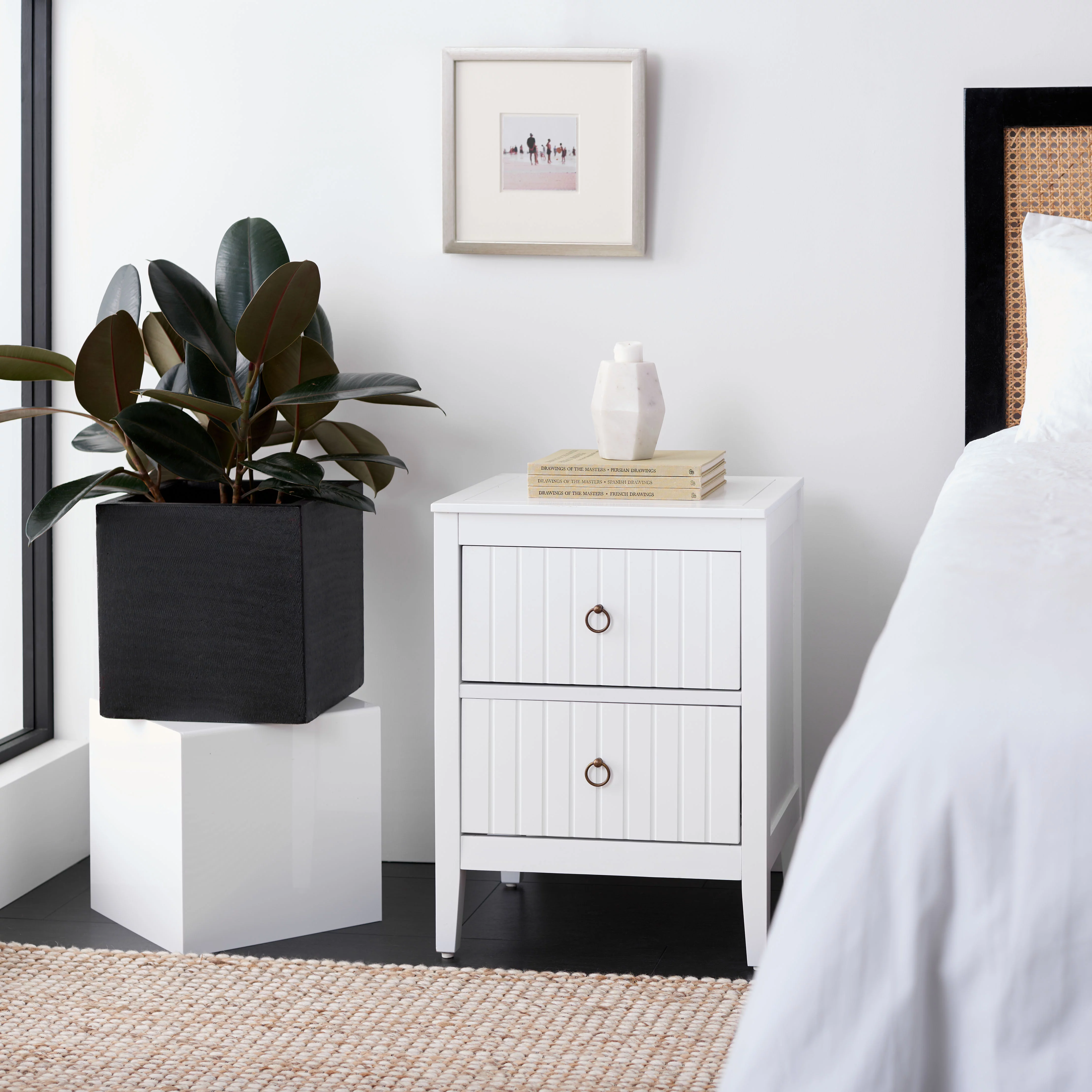 SAFAVIEH Tegan Modern Solid 2 Drawer Nighstand. White - Womvr